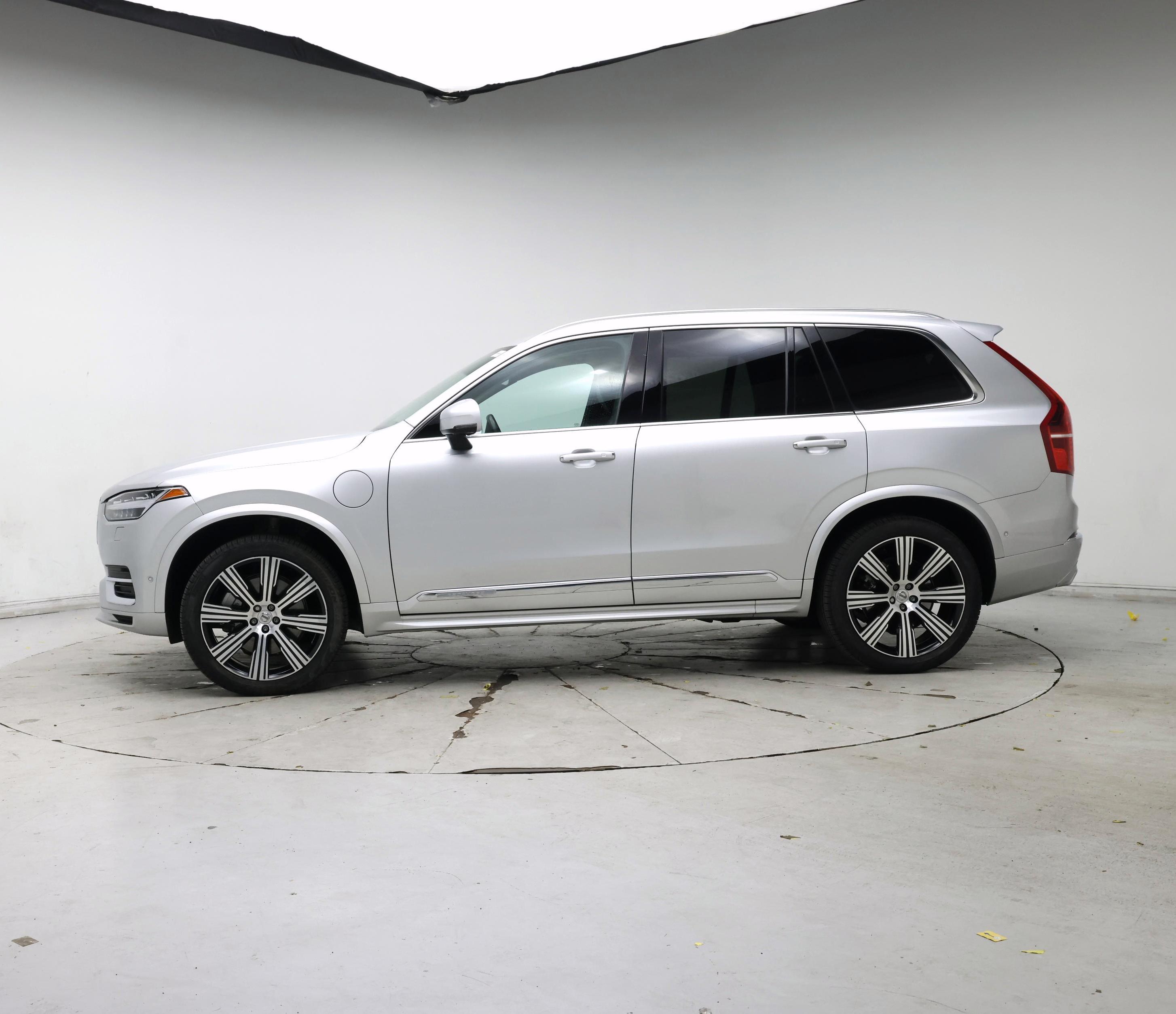 Thumbnail: 2021 Volvo XC90 - 3