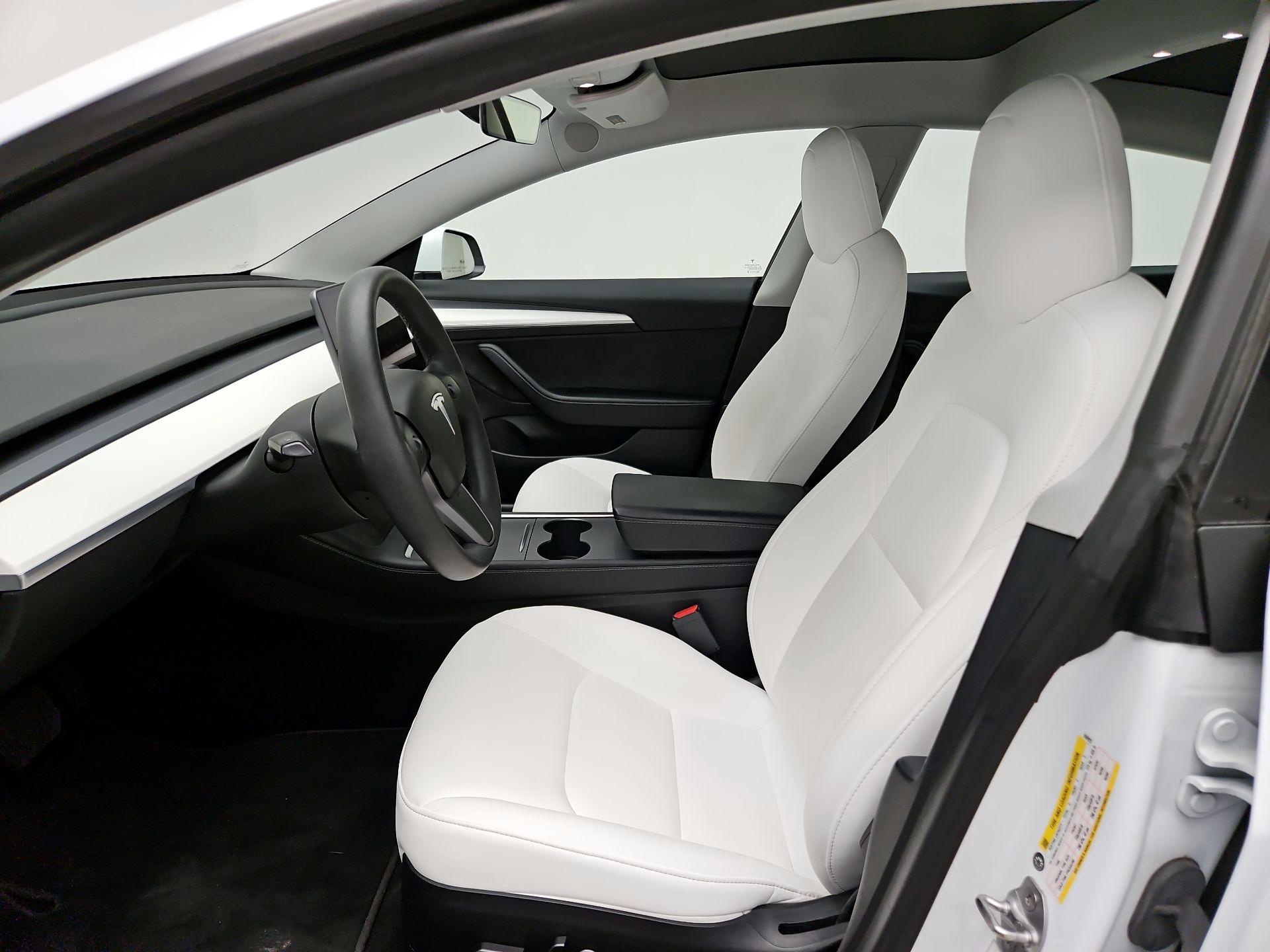 Thumbnail: 2021 Tesla Model 3 - 11