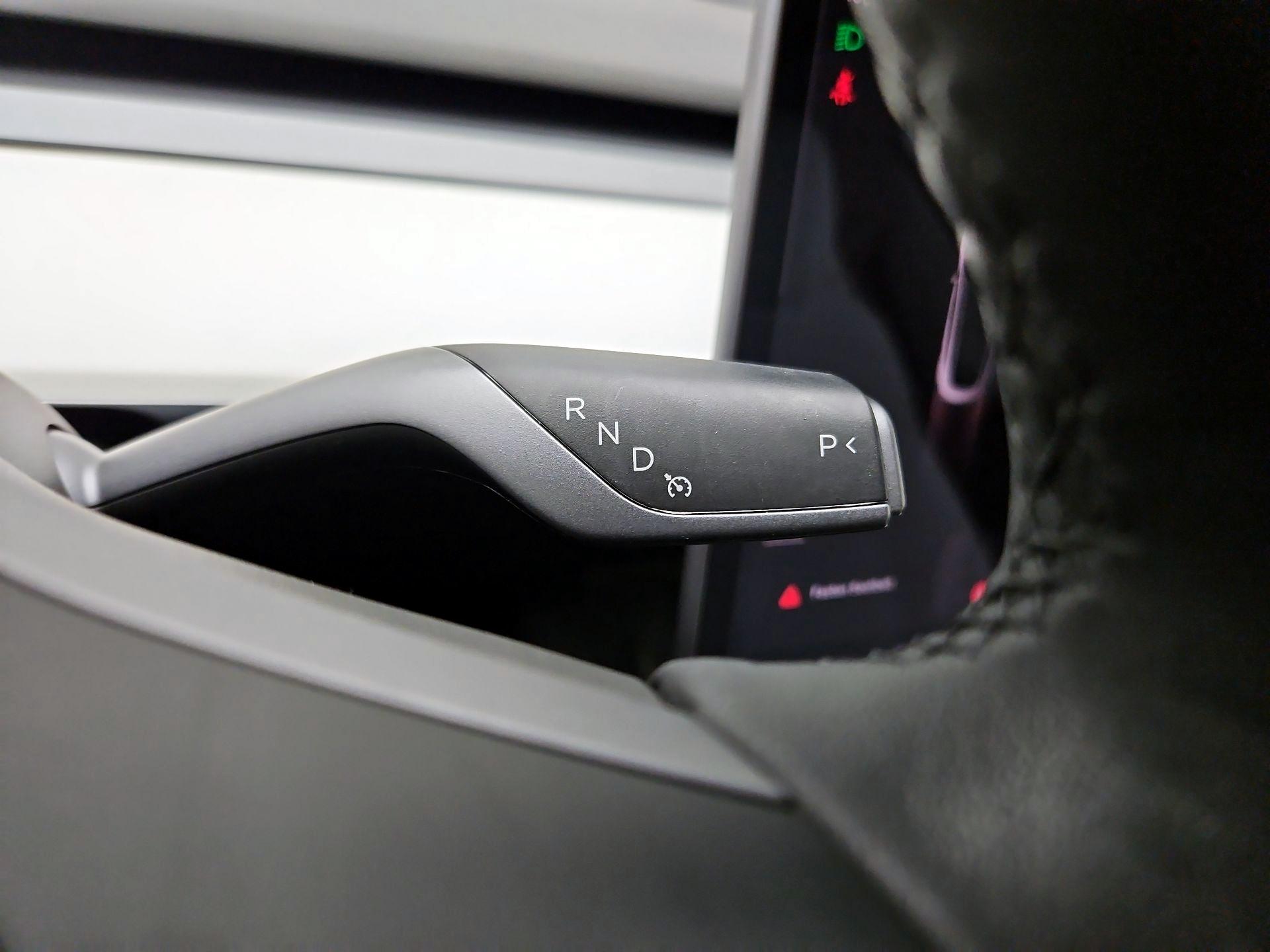Thumbnail: 2021 Tesla Model 3 - 17