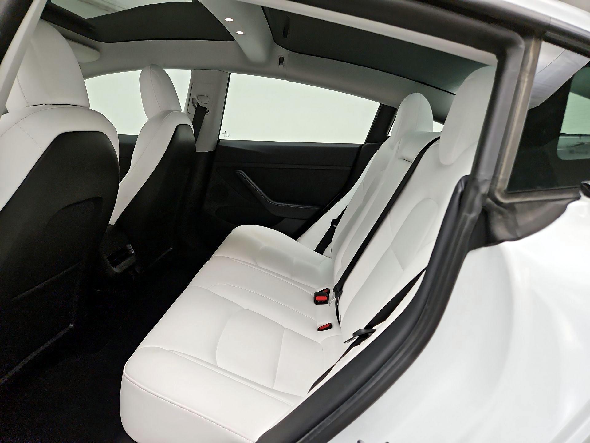Thumbnail: 2021 Tesla Model 3 - 18