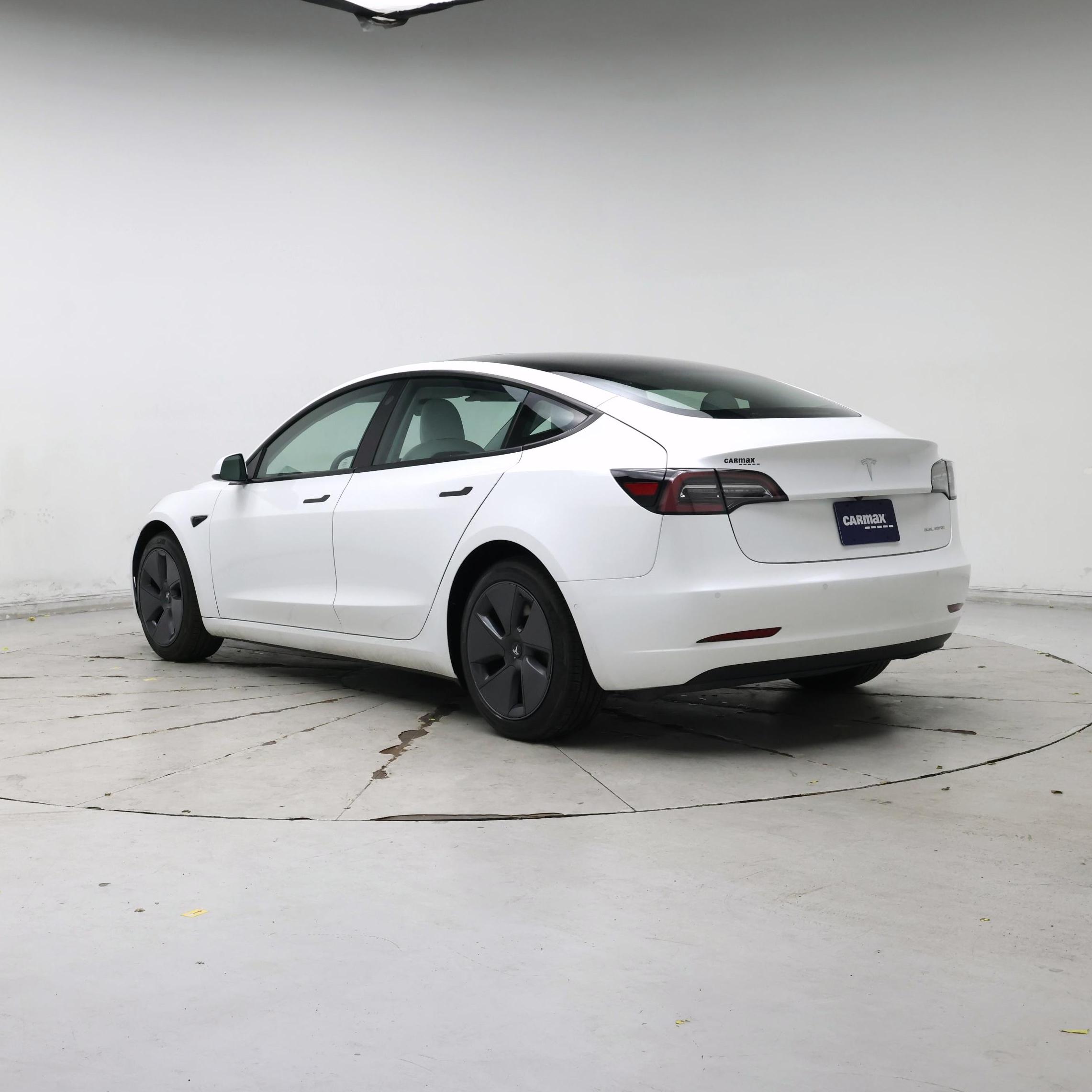 Thumbnail: 2021 Tesla Model 3 - 2