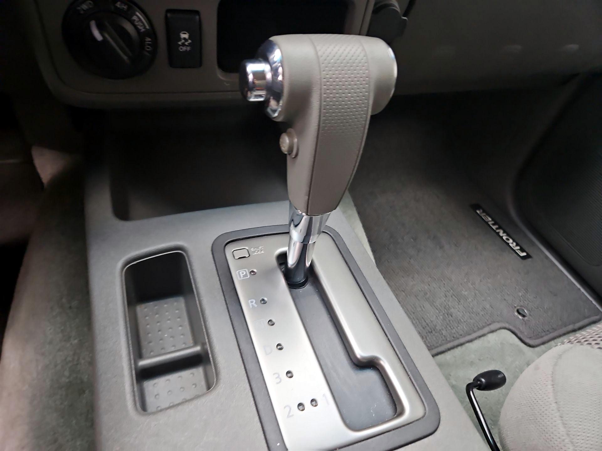 Thumbnail: 2016 Nissan Frontier - 16