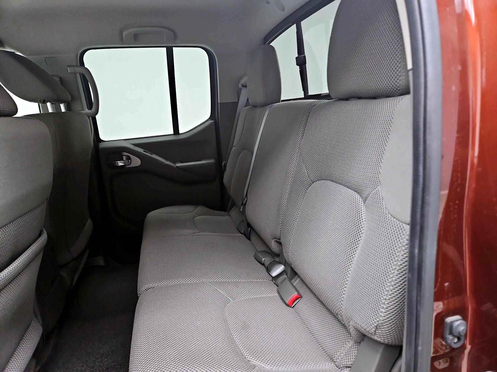 Thumbnail: 2016 Nissan Frontier - 18