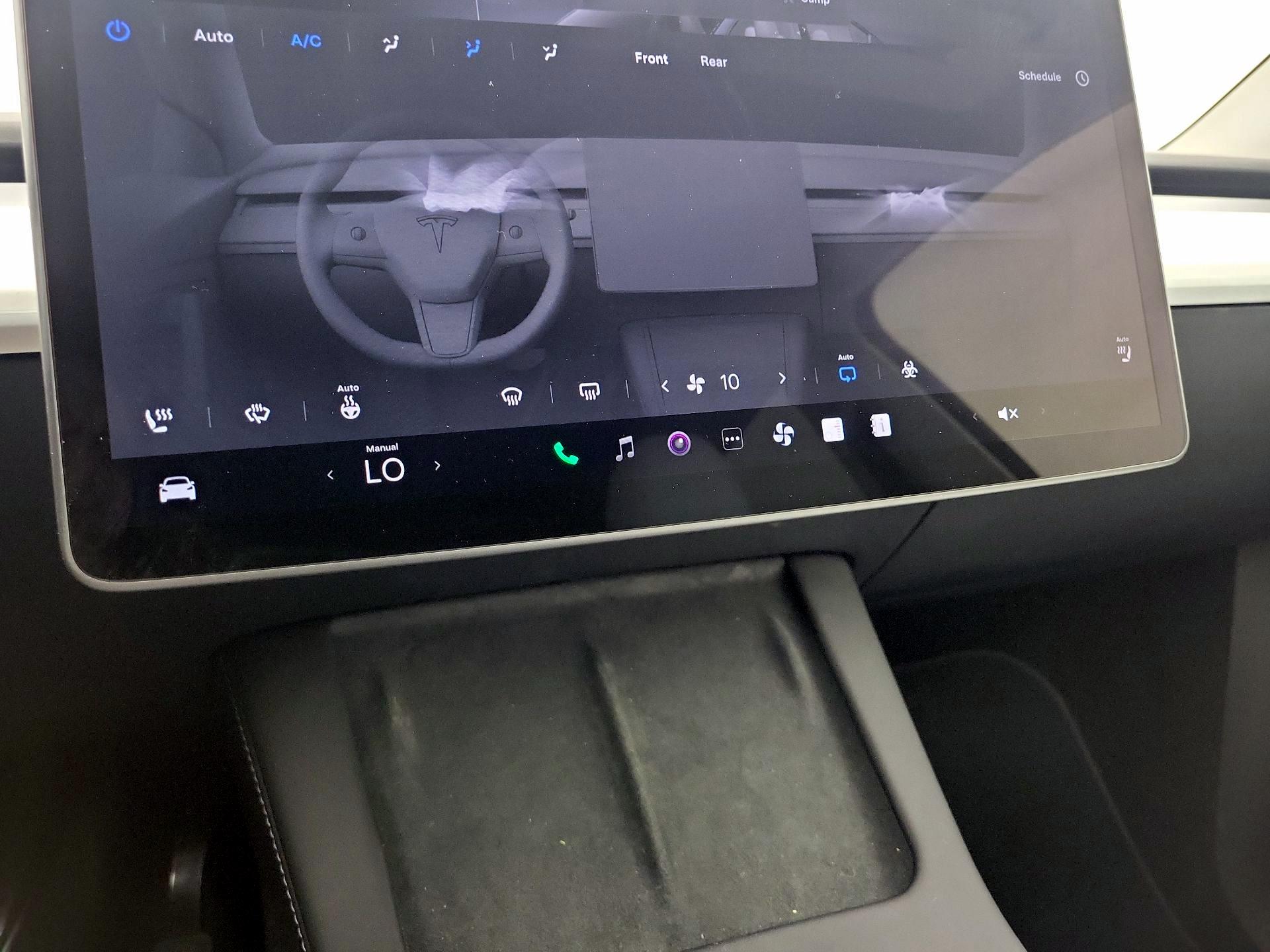 Thumbnail: 2023 Tesla Model Y - 16