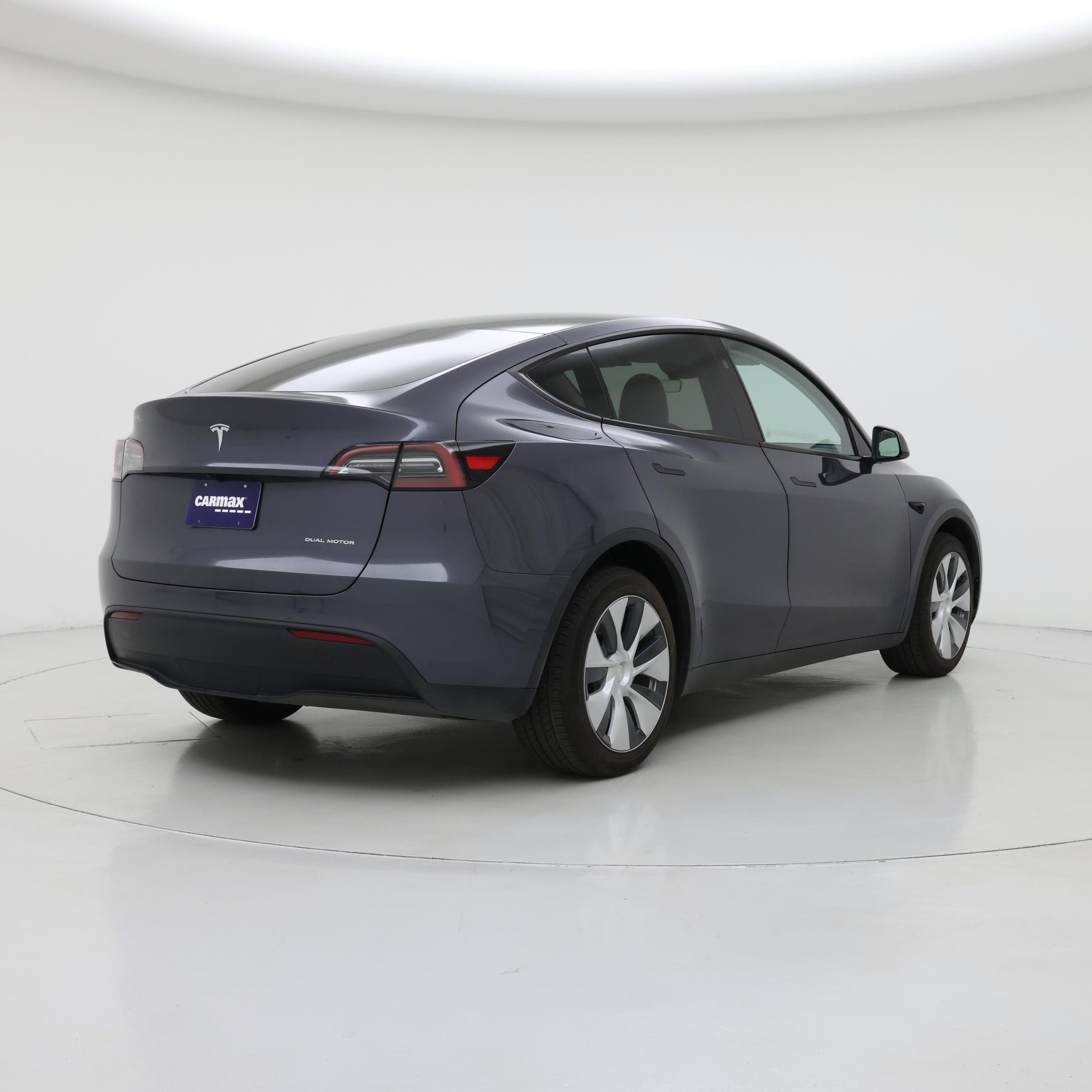Thumbnail: 2023 Tesla Model Y - 8