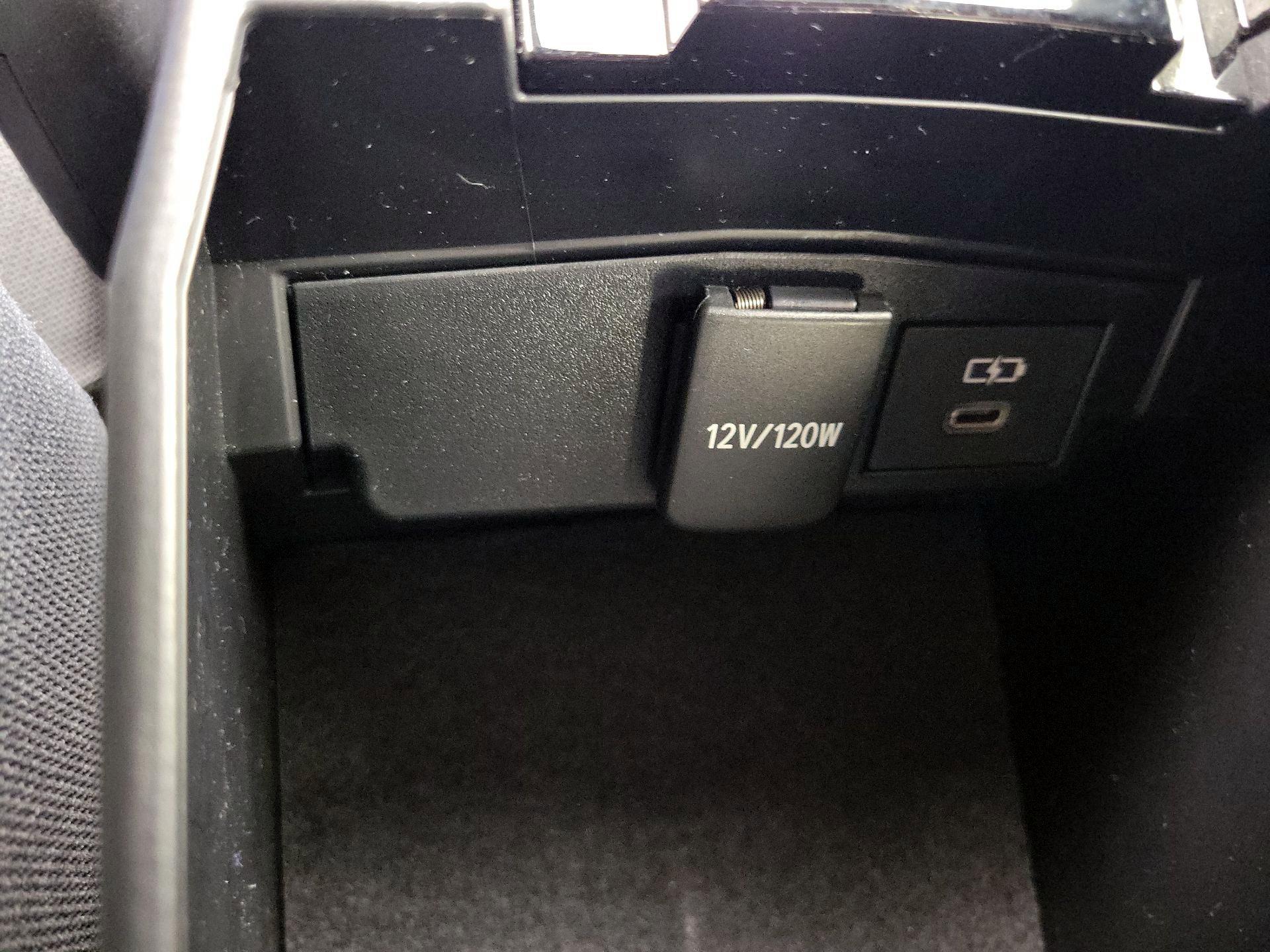 Thumbnail: 2023 Toyota Corolla - 19