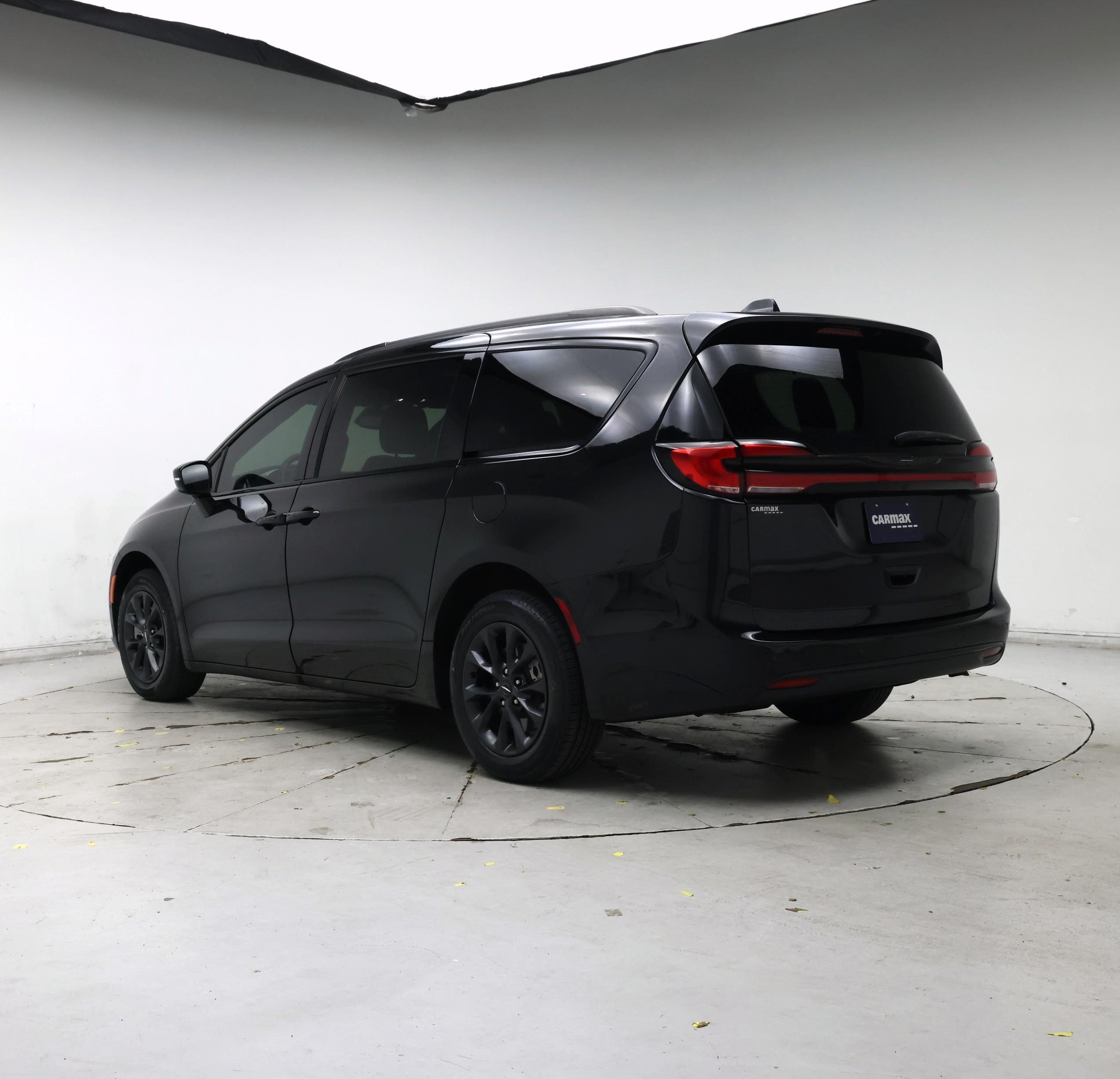 Thumbnail: 2021 Chrysler Pacifica - 2