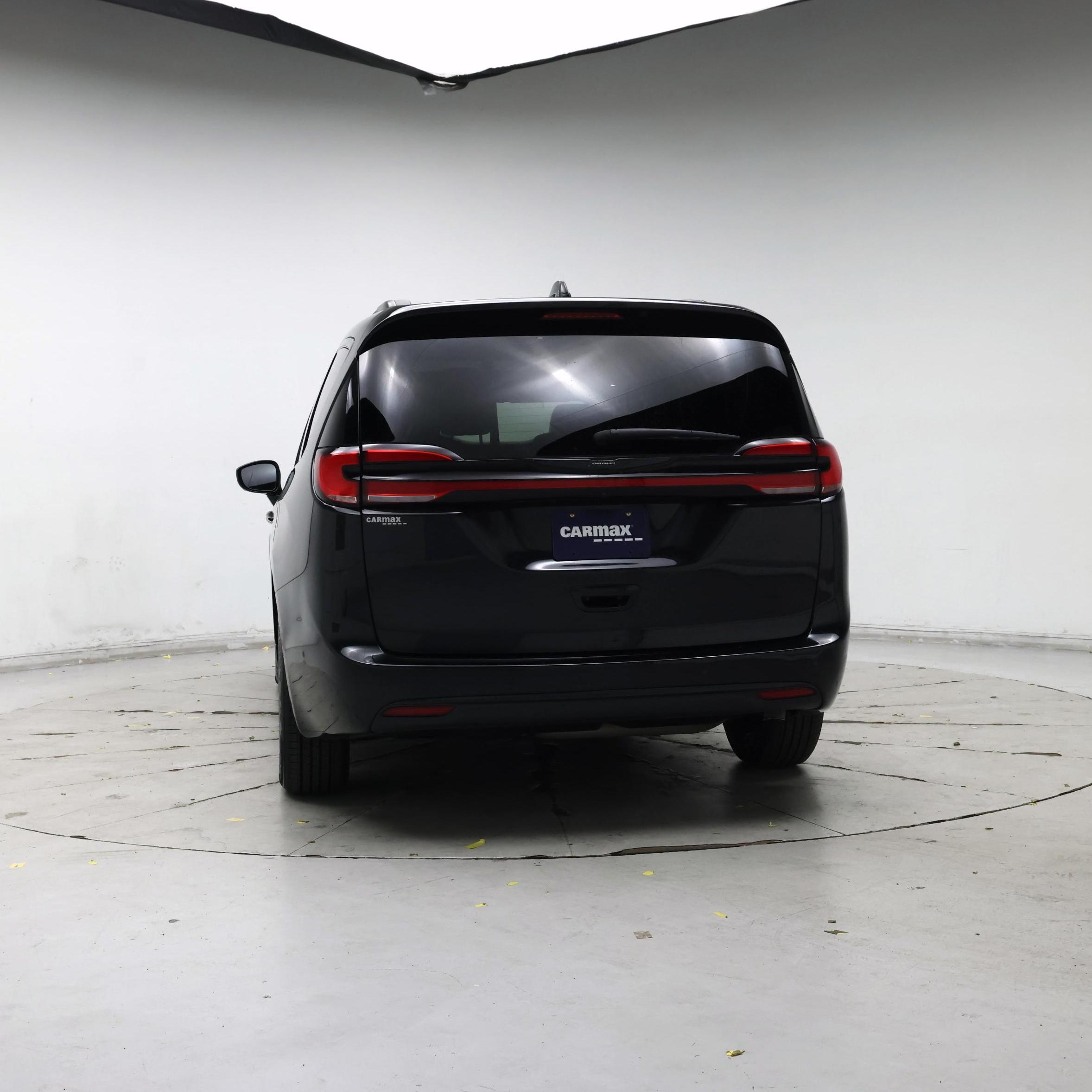 Thumbnail: 2021 Chrysler Pacifica - 6