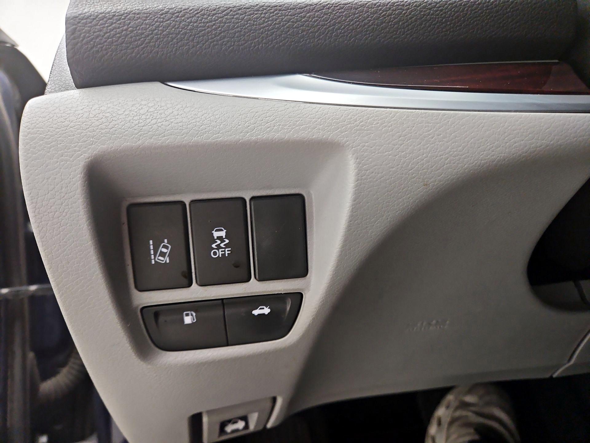 Thumbnail: 2015 Acura TLX - 11