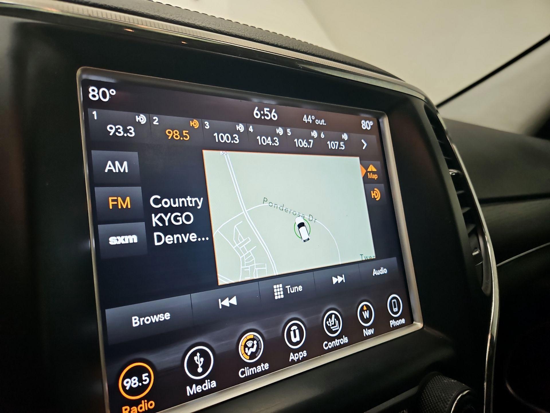 Thumbnail: 2018 Jeep Grand Cherokee - 14