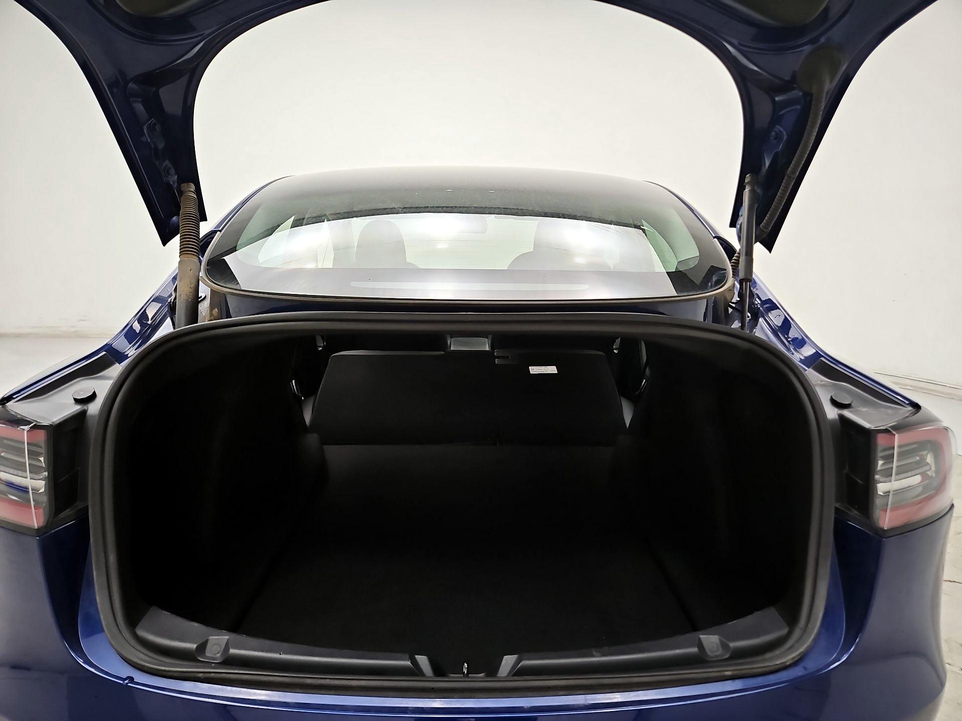 Thumbnail: 2023 Tesla Model 3 - 20