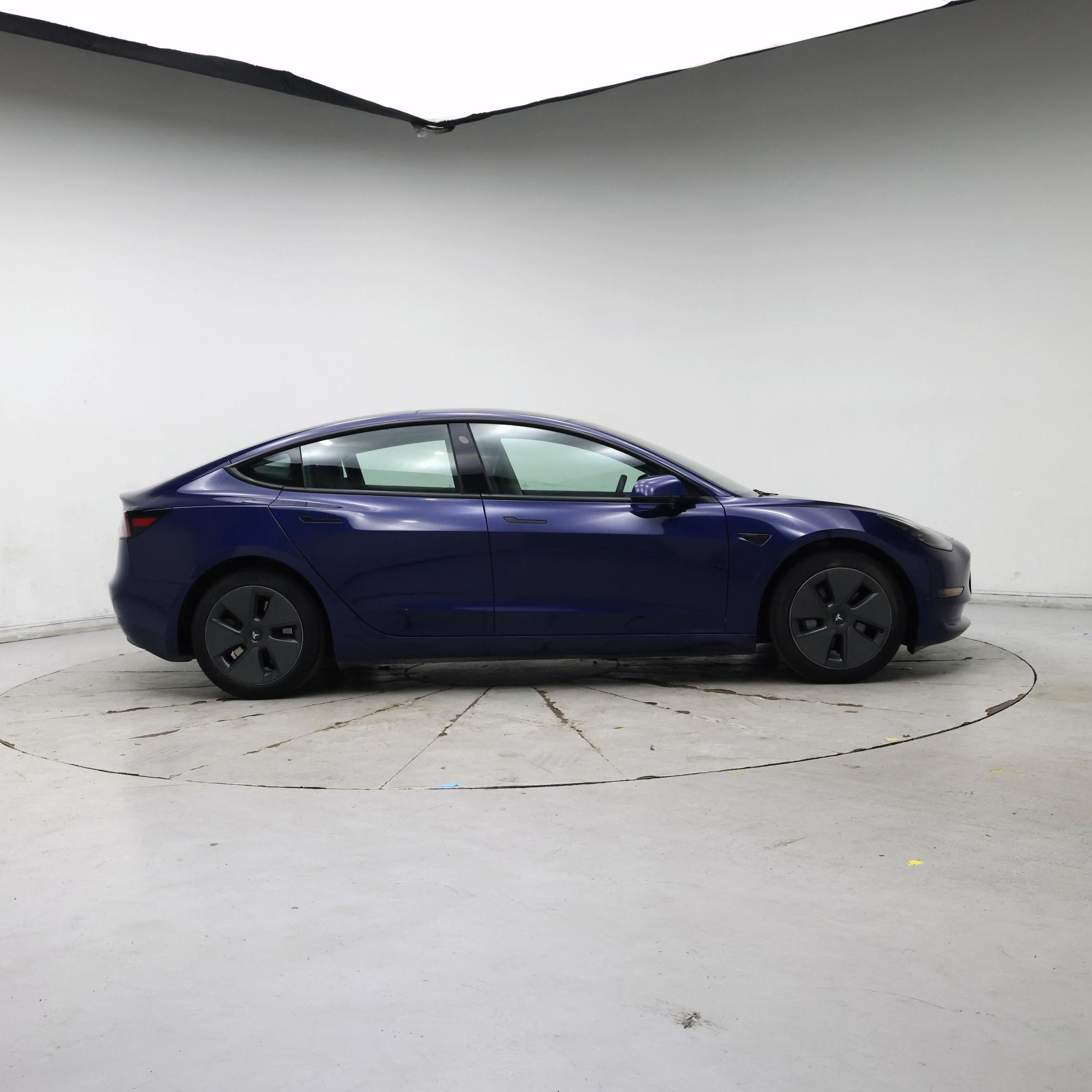Thumbnail: 2023 Tesla Model 3 - 7