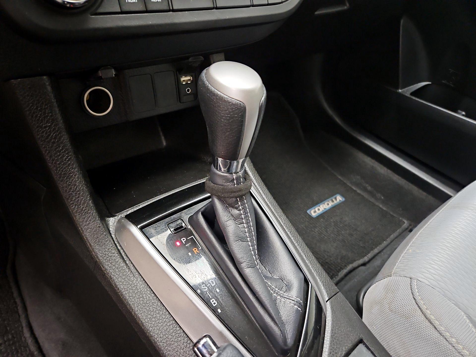 Thumbnail: 2016 Toyota Corolla - 17