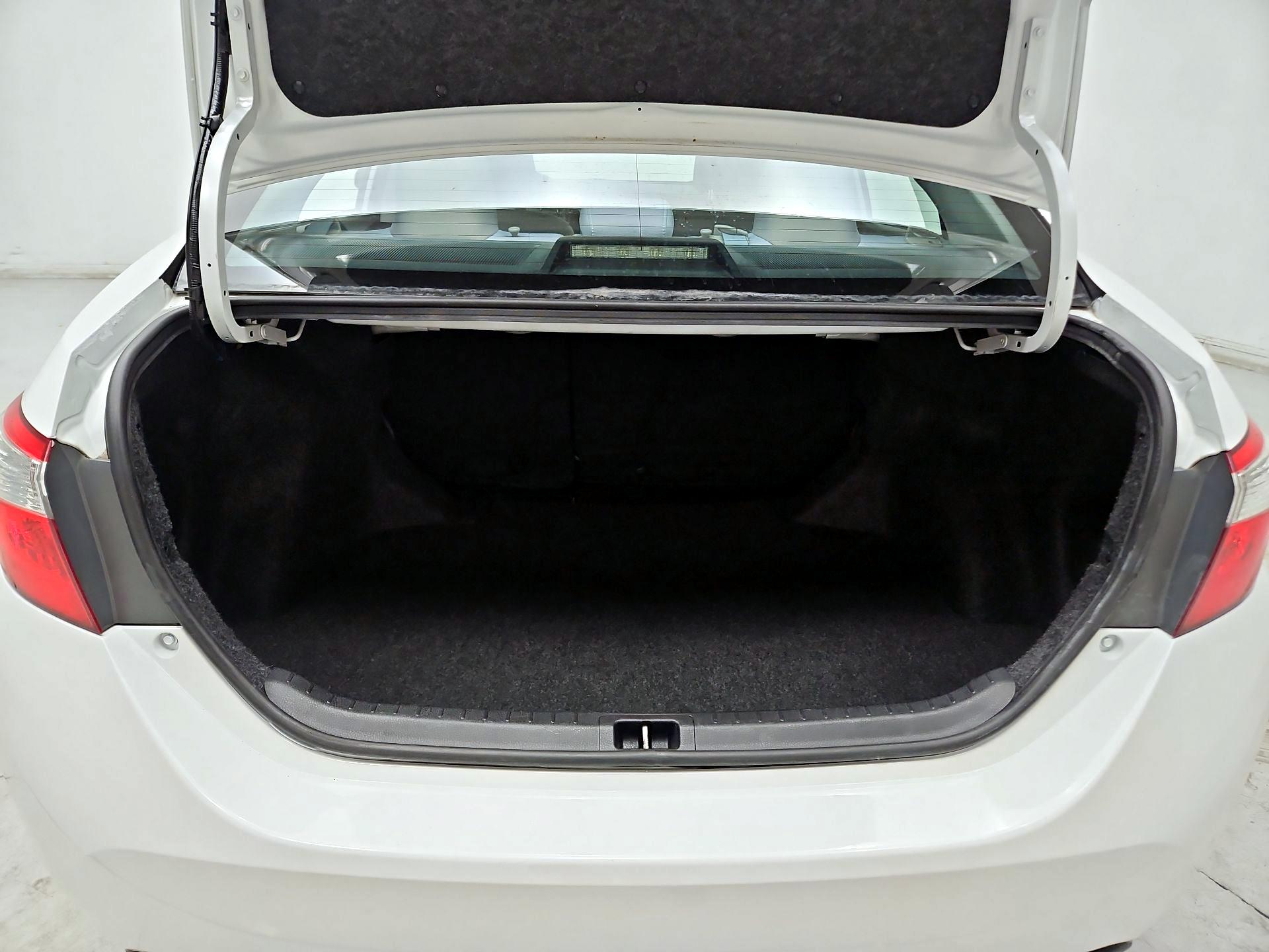 Thumbnail: 2016 Toyota Corolla - 20