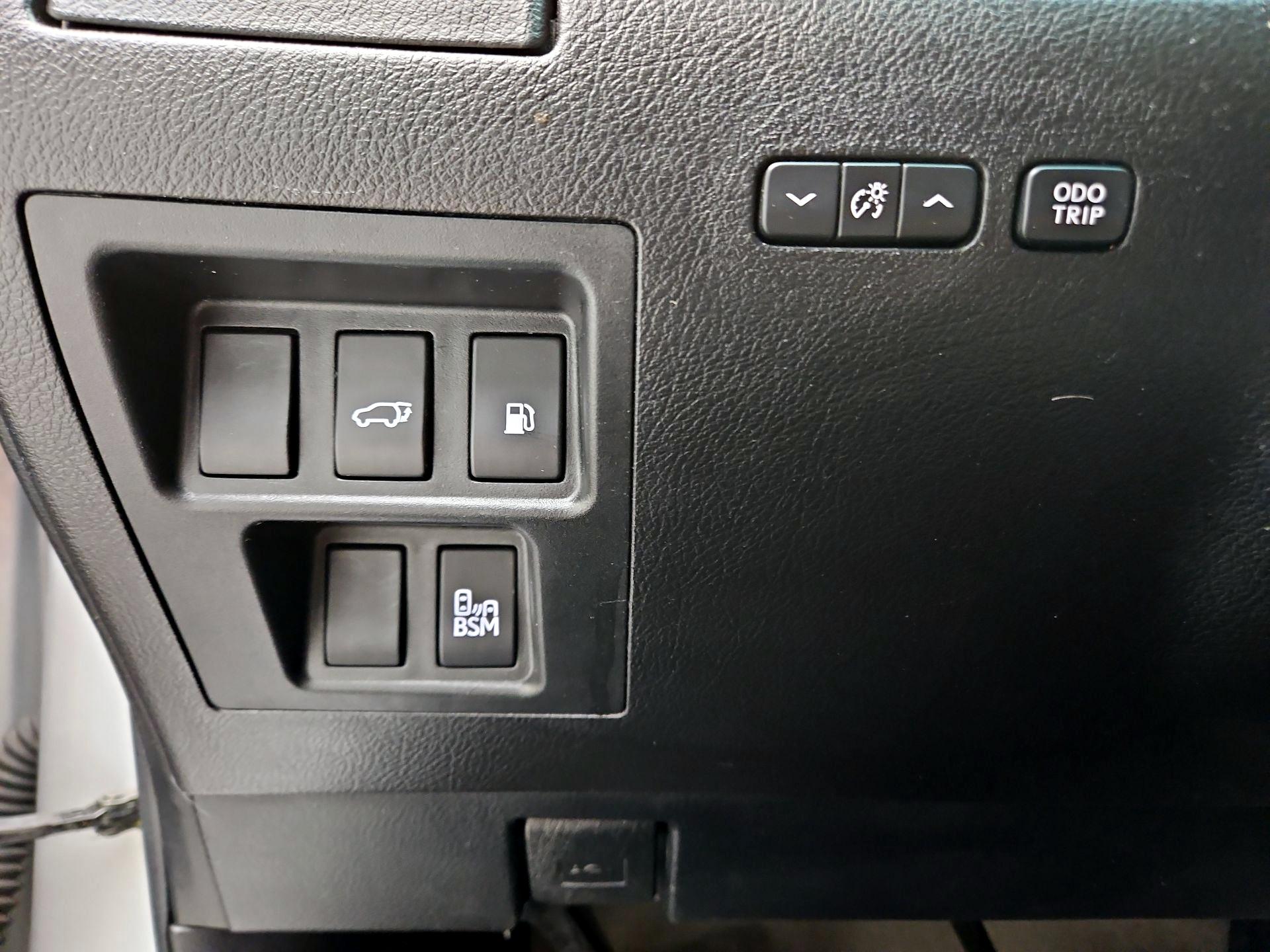 Thumbnail: 2014 Lexus RX - 13