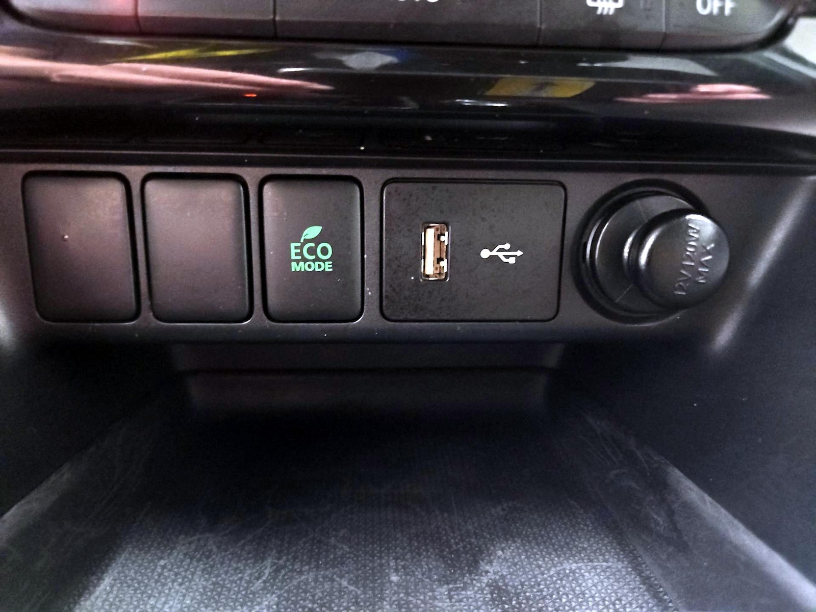 2025 Mitsubishi Eclipse Cross ES - Photo 19
