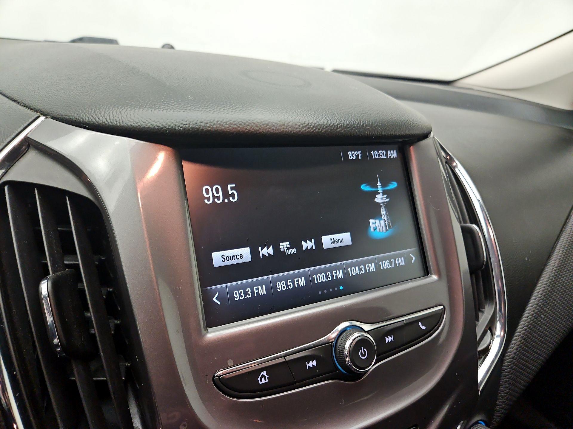 Thumbnail: 2017 Chevrolet Cruze - 15