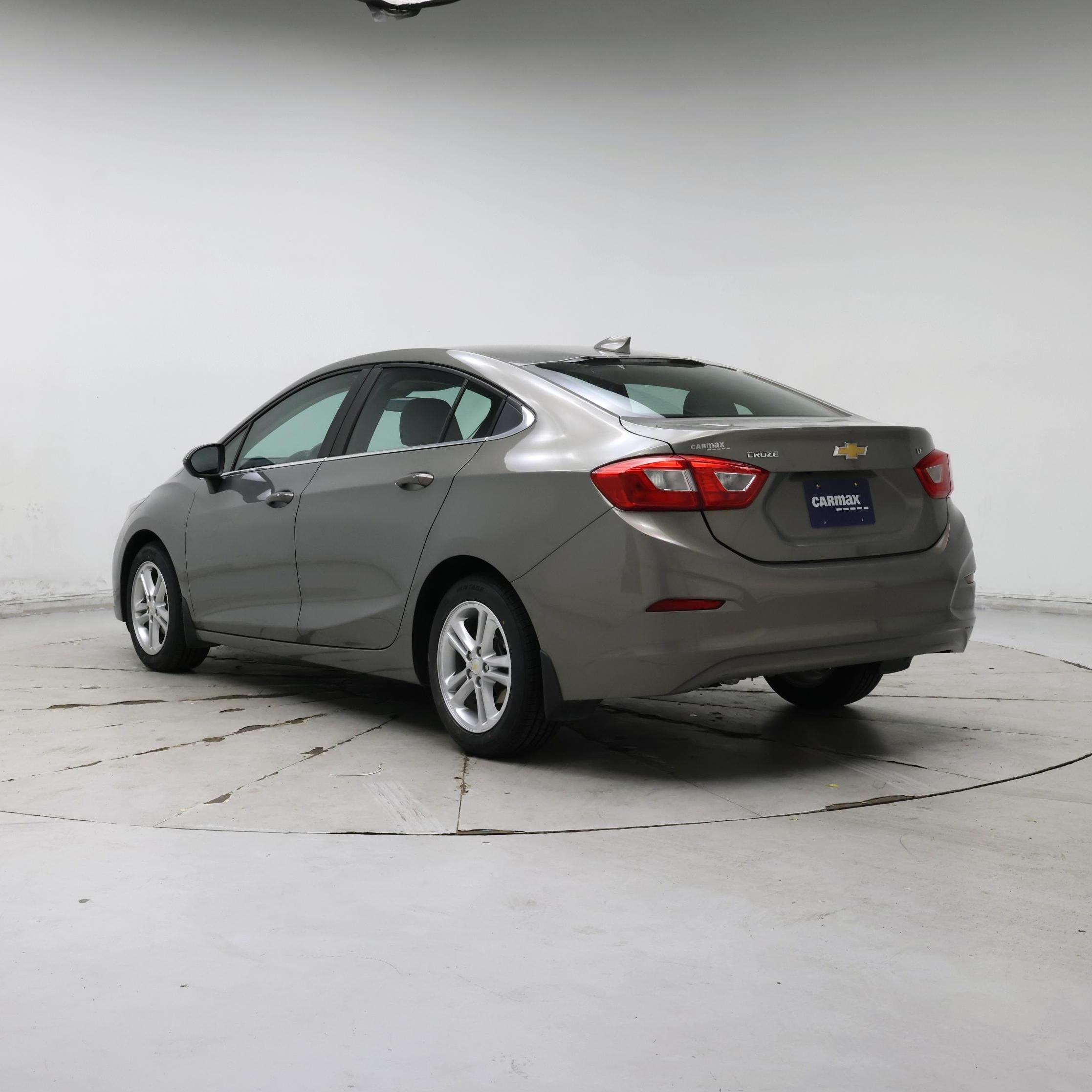 Thumbnail: 2017 Chevrolet Cruze - 2