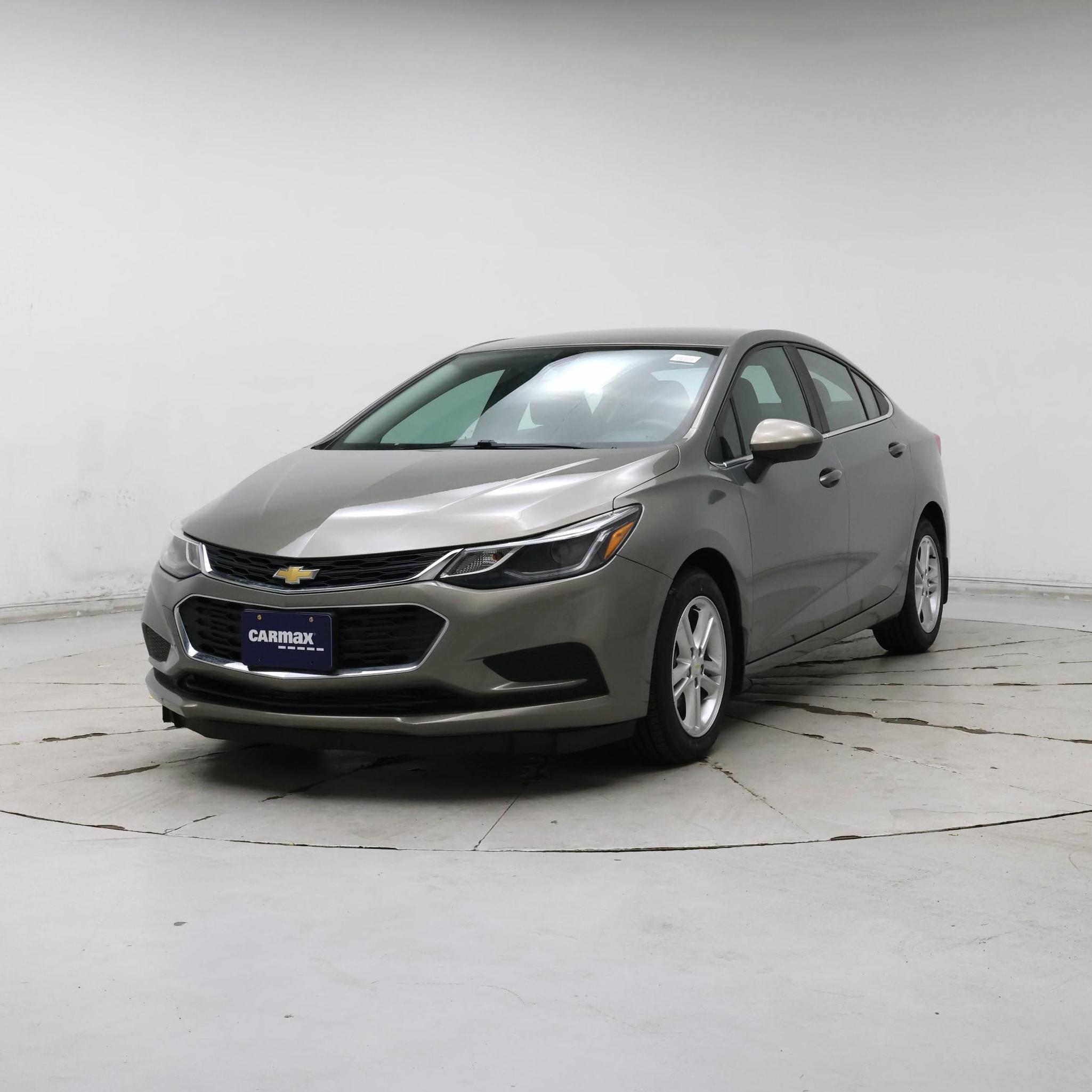 Thumbnail: 2017 Chevrolet Cruze - 4