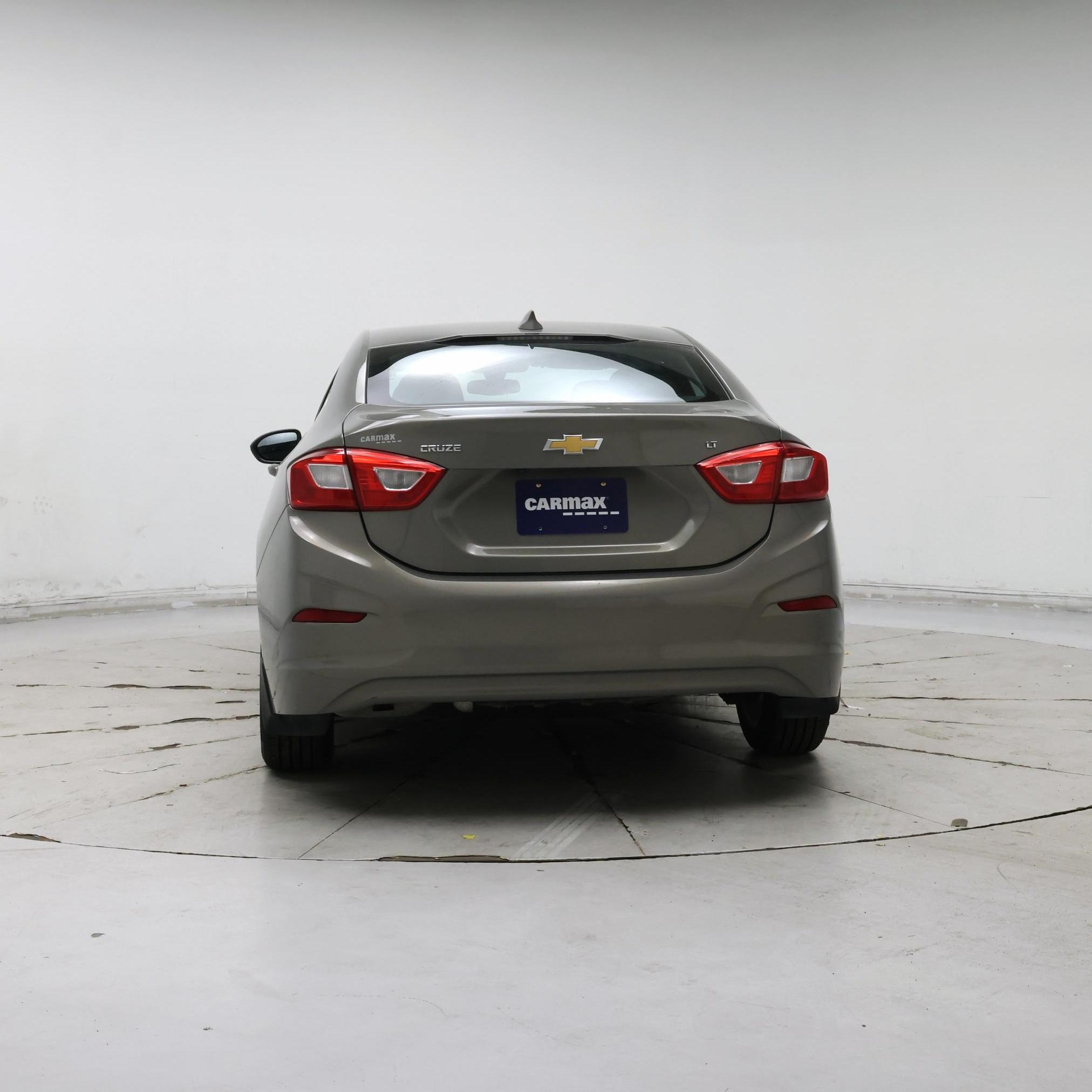 Thumbnail: 2017 Chevrolet Cruze - 6