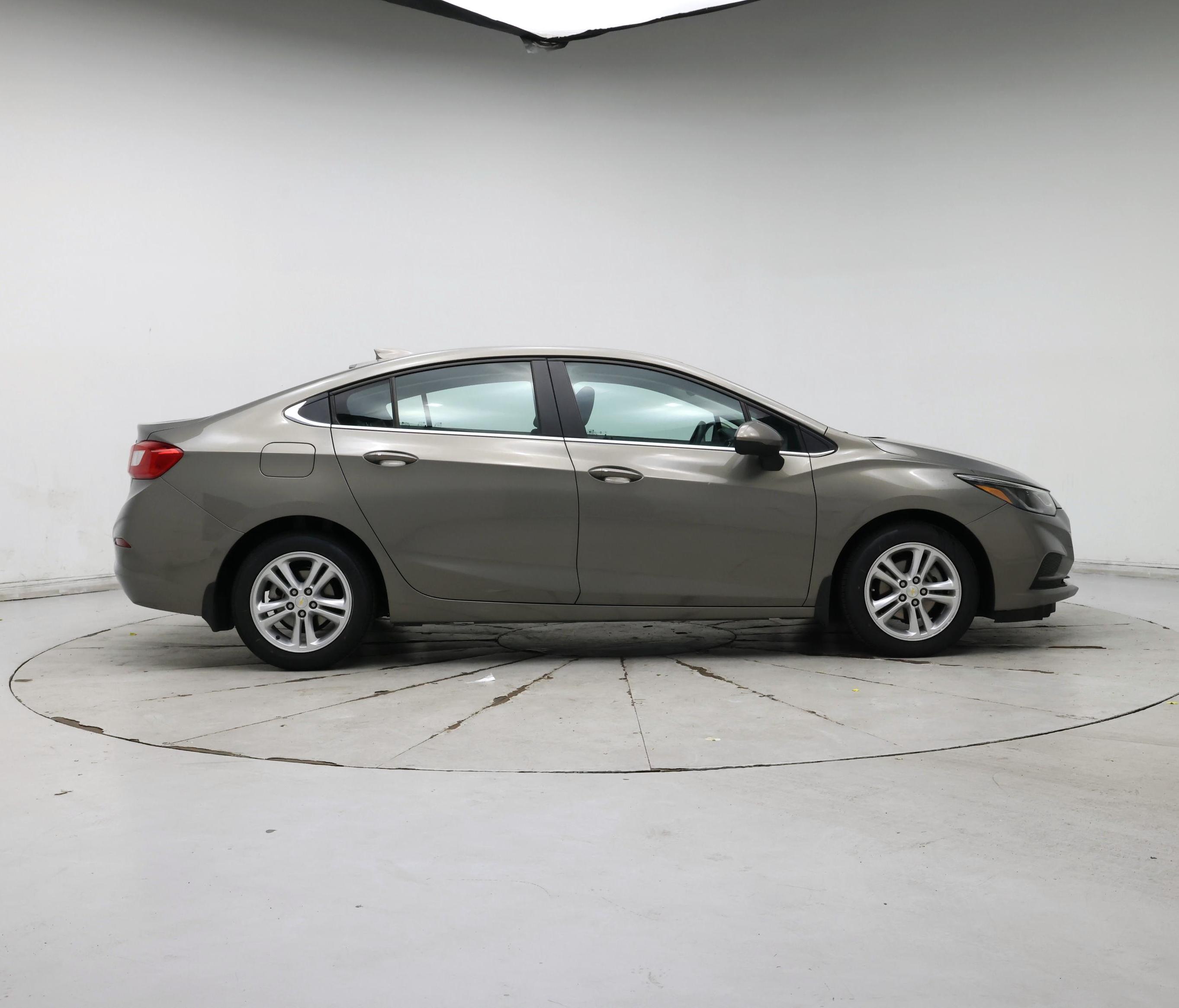 Thumbnail: 2017 Chevrolet Cruze - 7