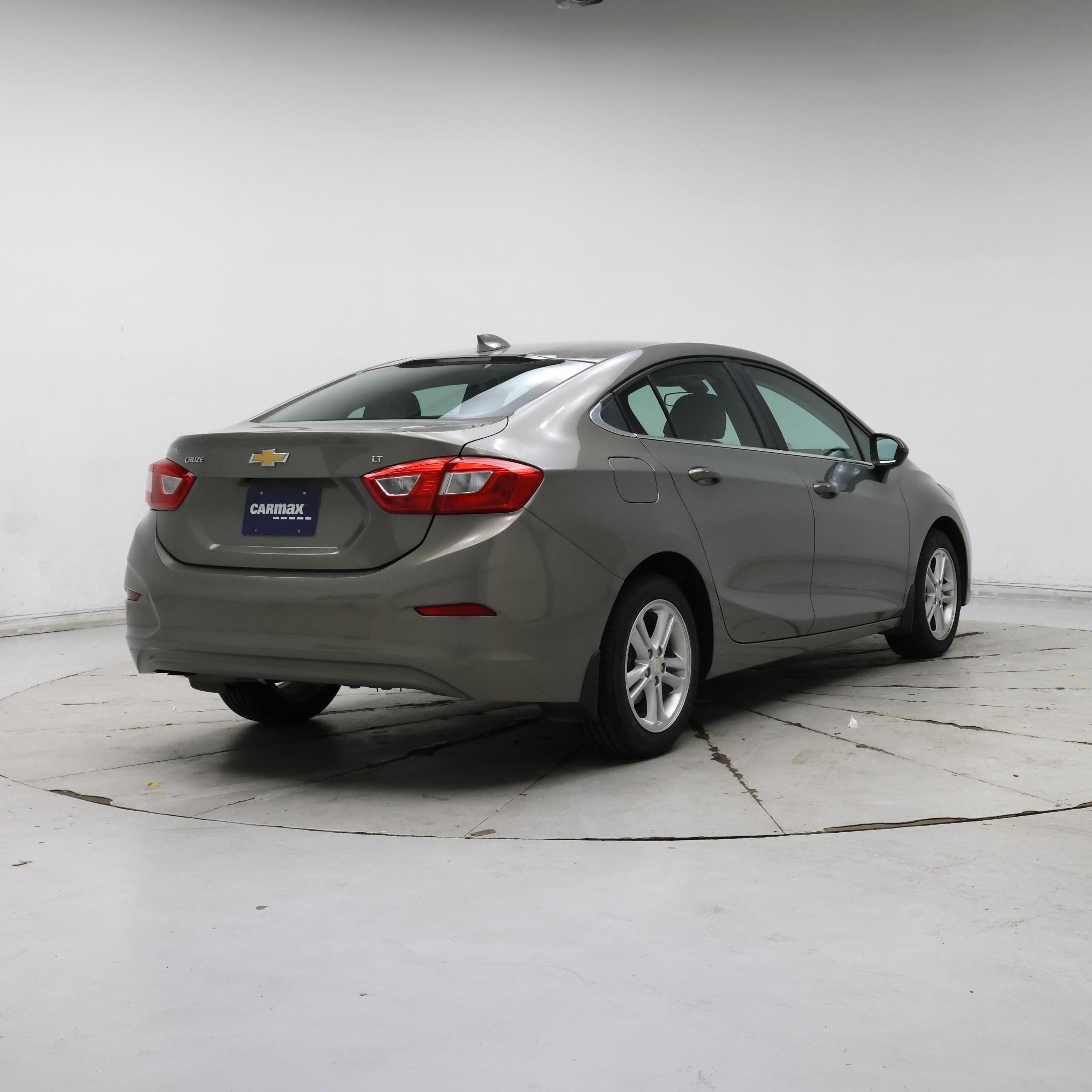 Thumbnail: 2017 Chevrolet Cruze - 8