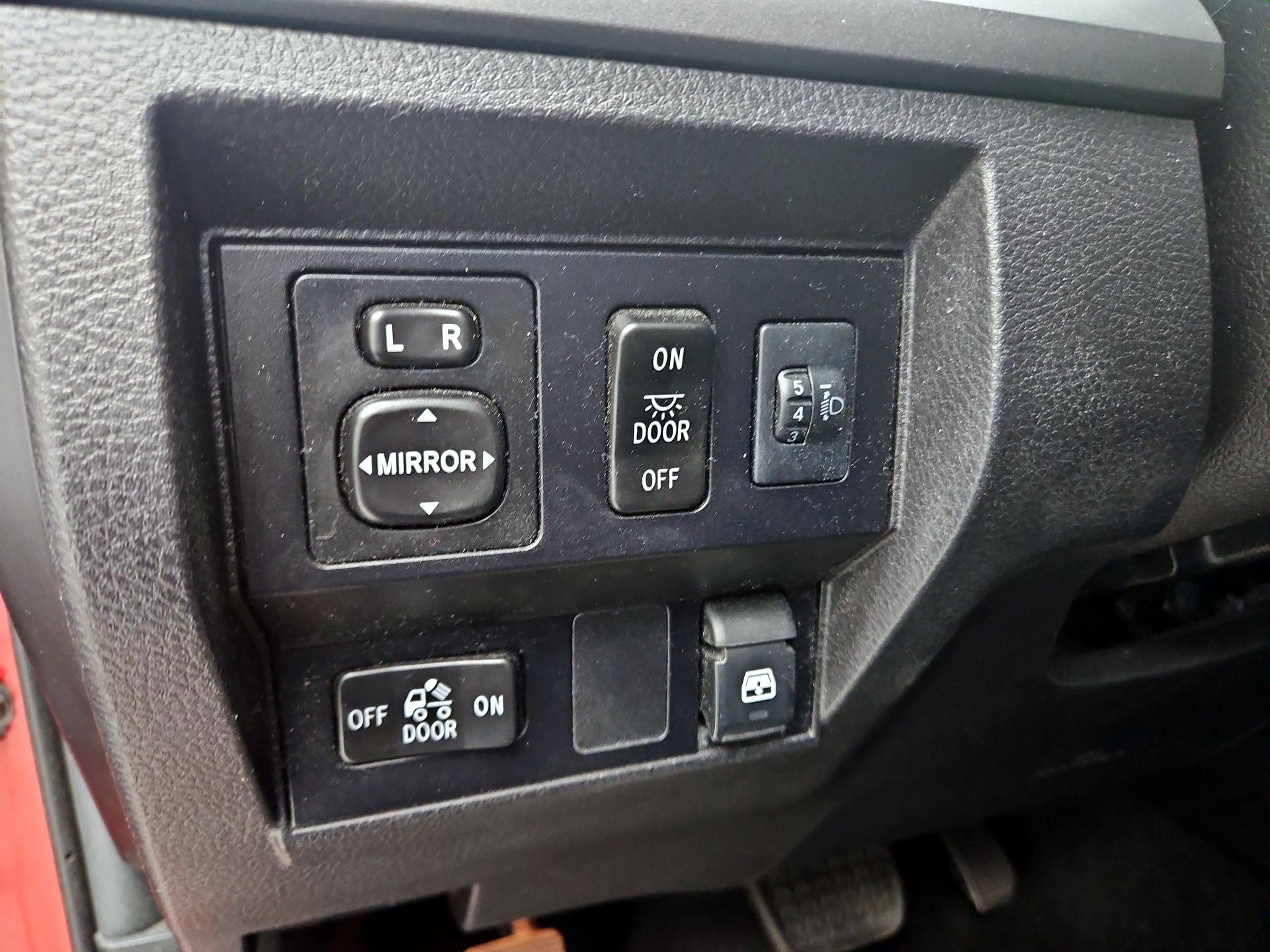 Thumbnail: 2016 Toyota Tundra - 13