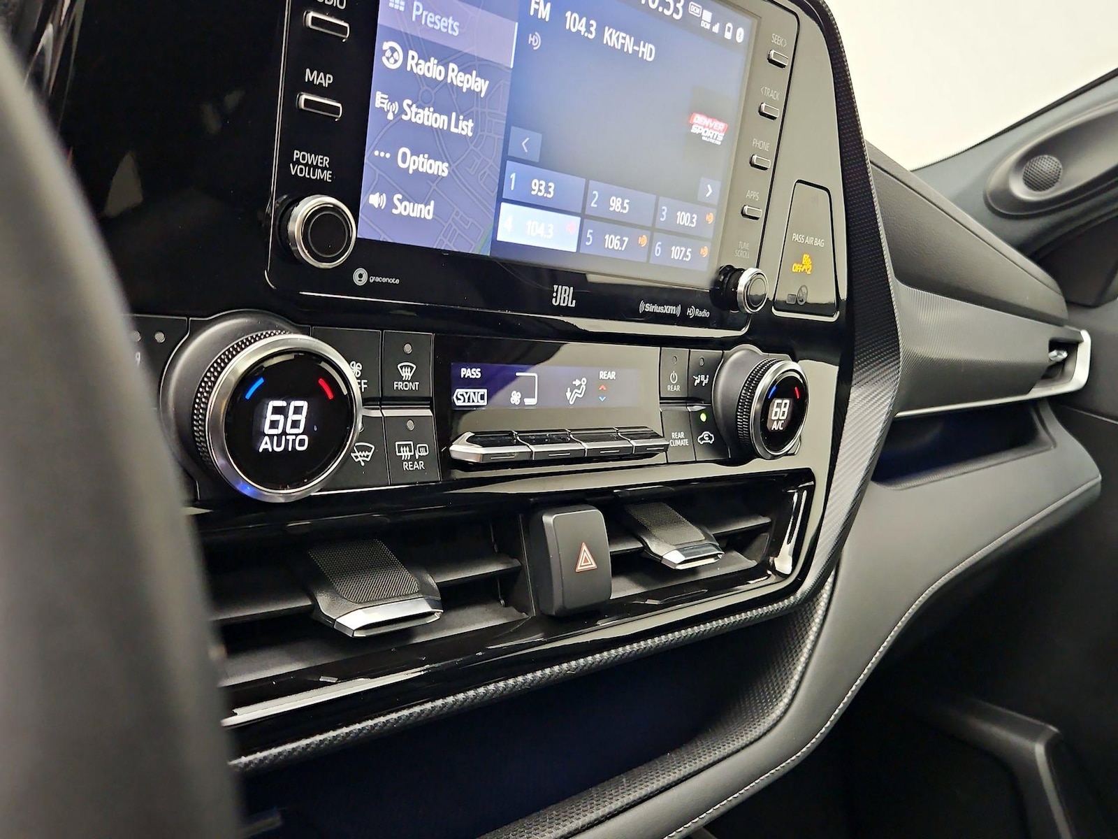 2022 Toyota Highlander XSE - Photo 18