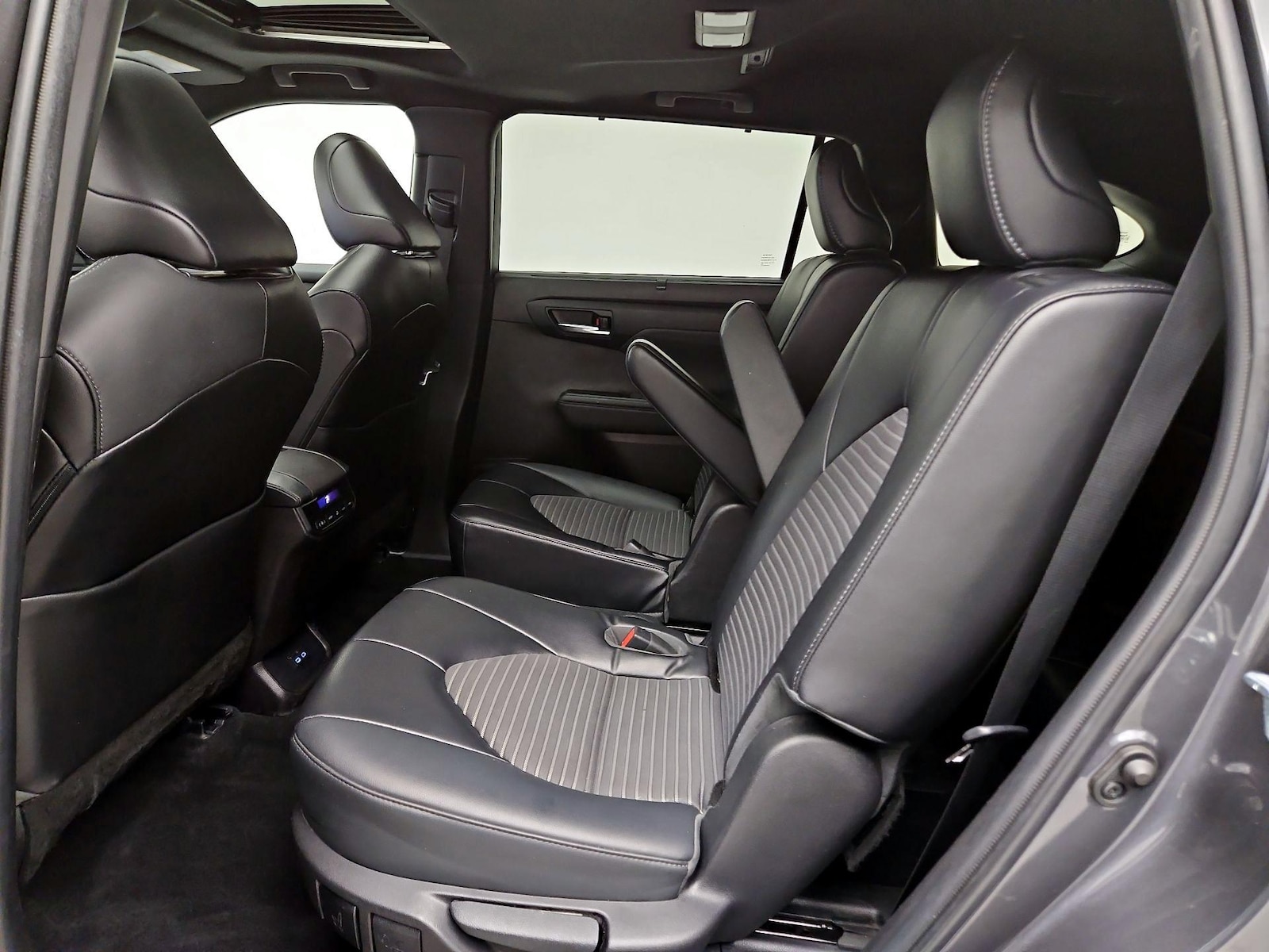 2022 Toyota Highlander XSE - Photo 22