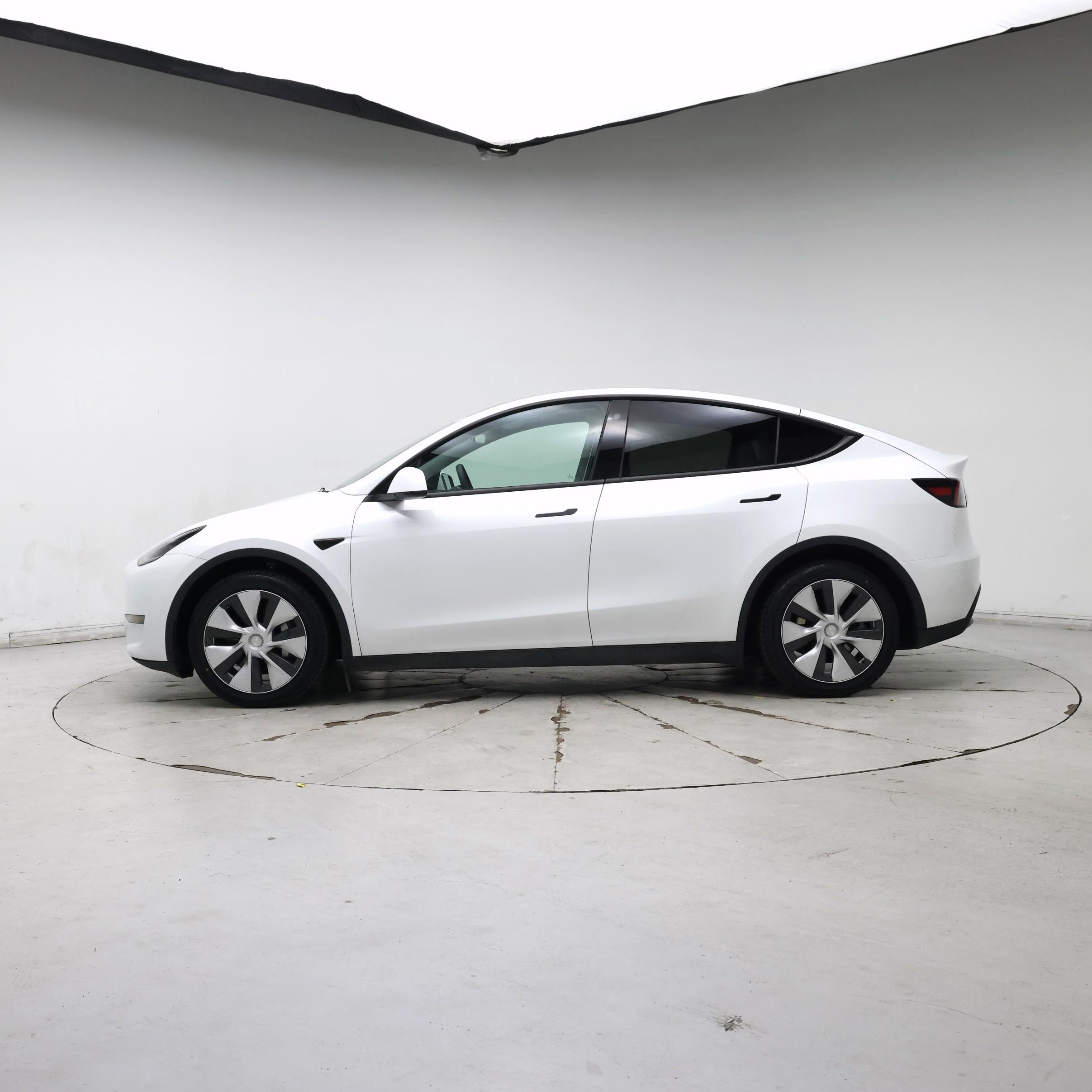 Thumbnail: 2023 Tesla Model Y - 3