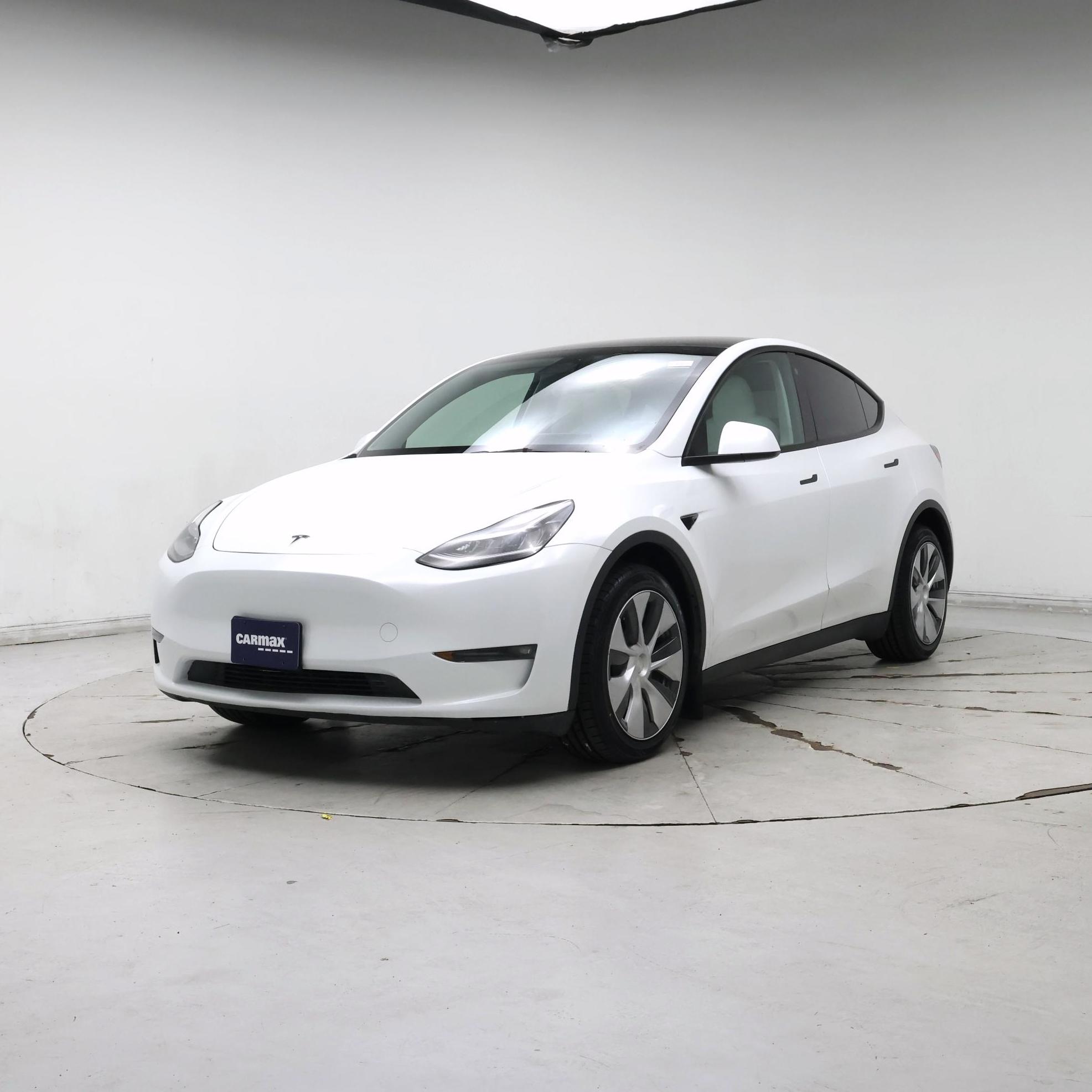 Thumbnail: 2023 Tesla Model Y - 4