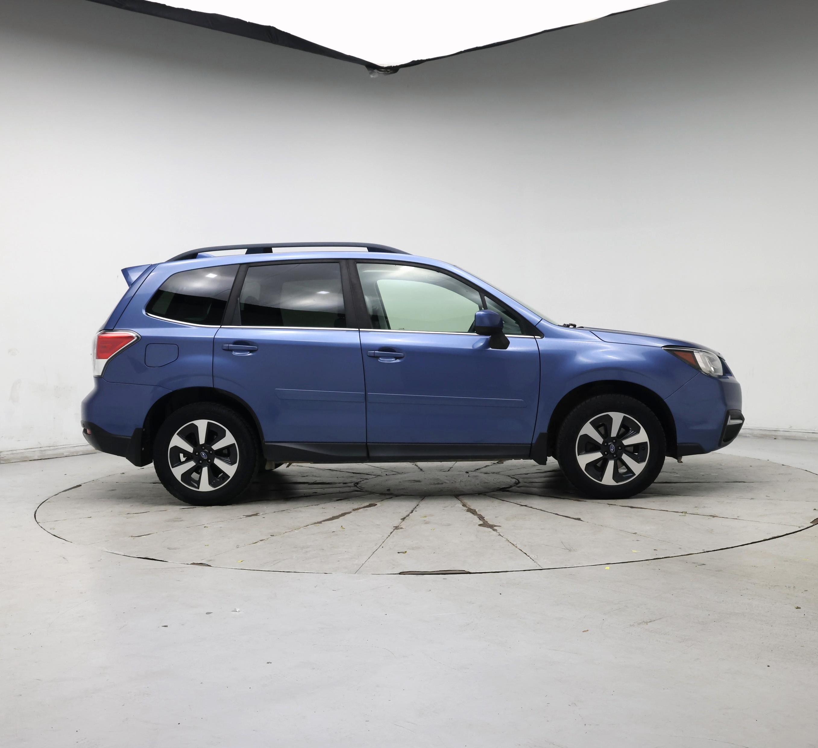 Thumbnail: 2017 Subaru Forester - 7