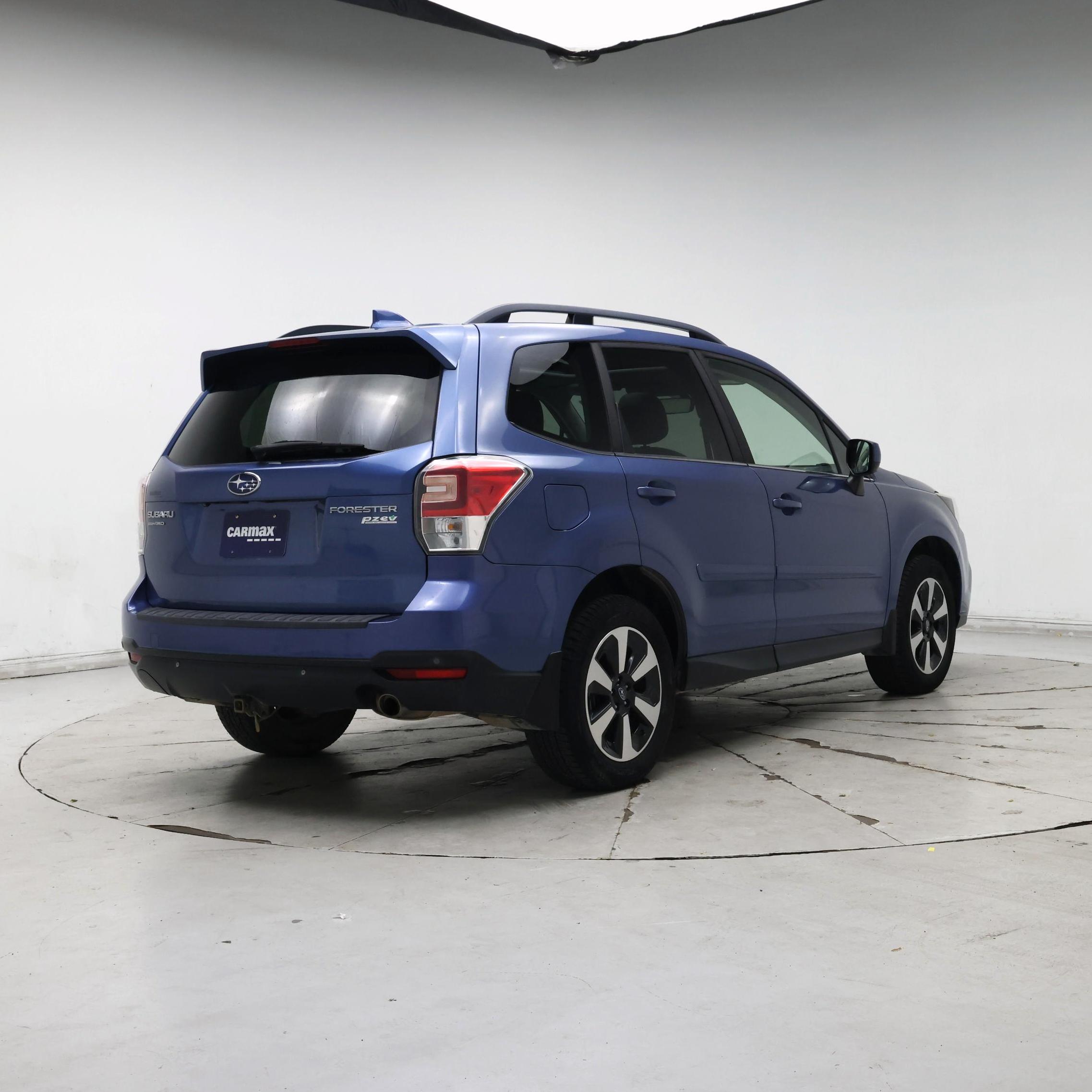 Thumbnail: 2017 Subaru Forester - 8