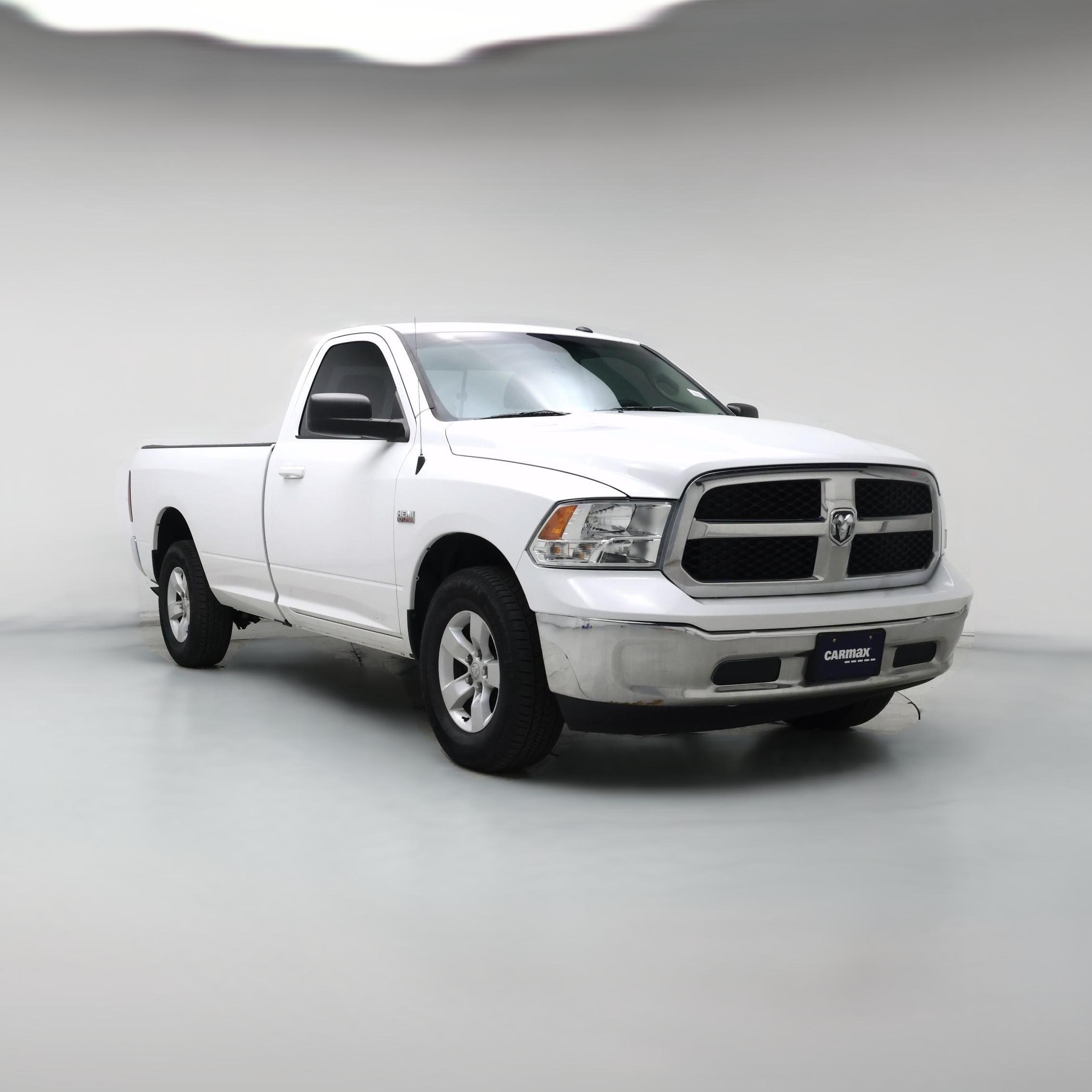 Thumbnail: 2019 RAM 1500 Classic - 1