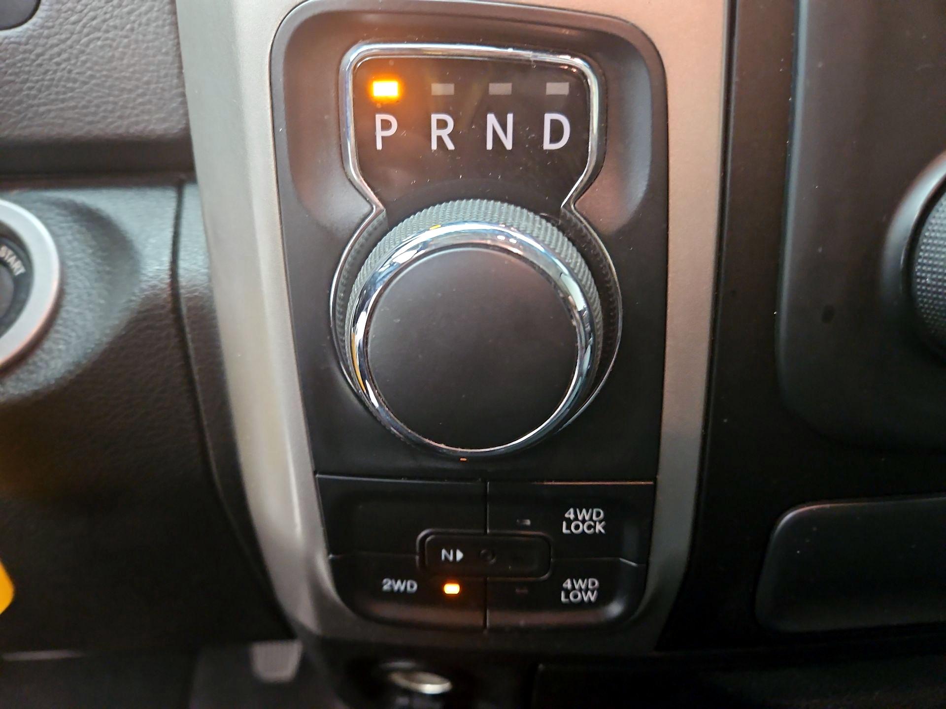 Thumbnail: 2019 RAM 1500 Classic - 17