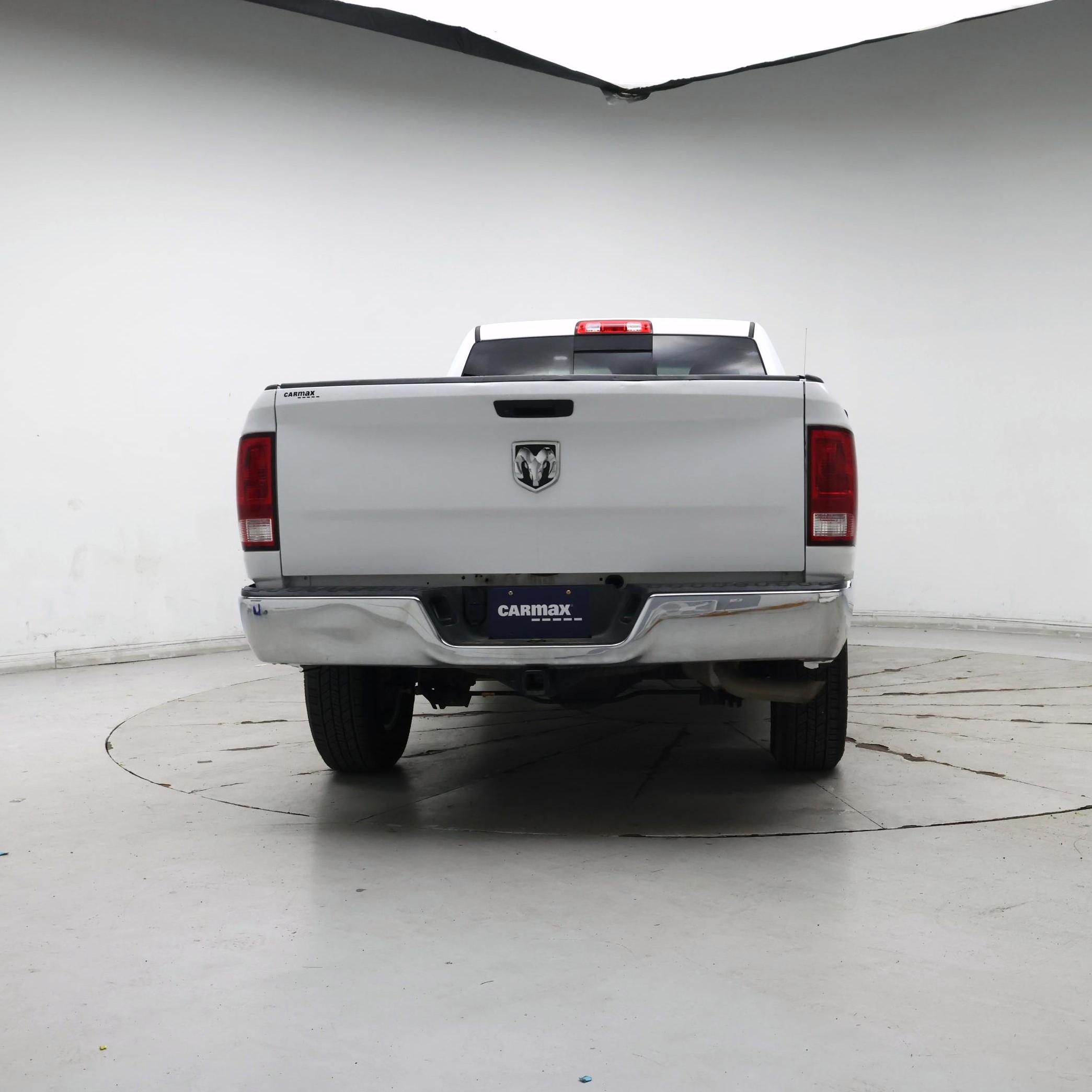 Thumbnail: 2019 RAM 1500 Classic - 6
