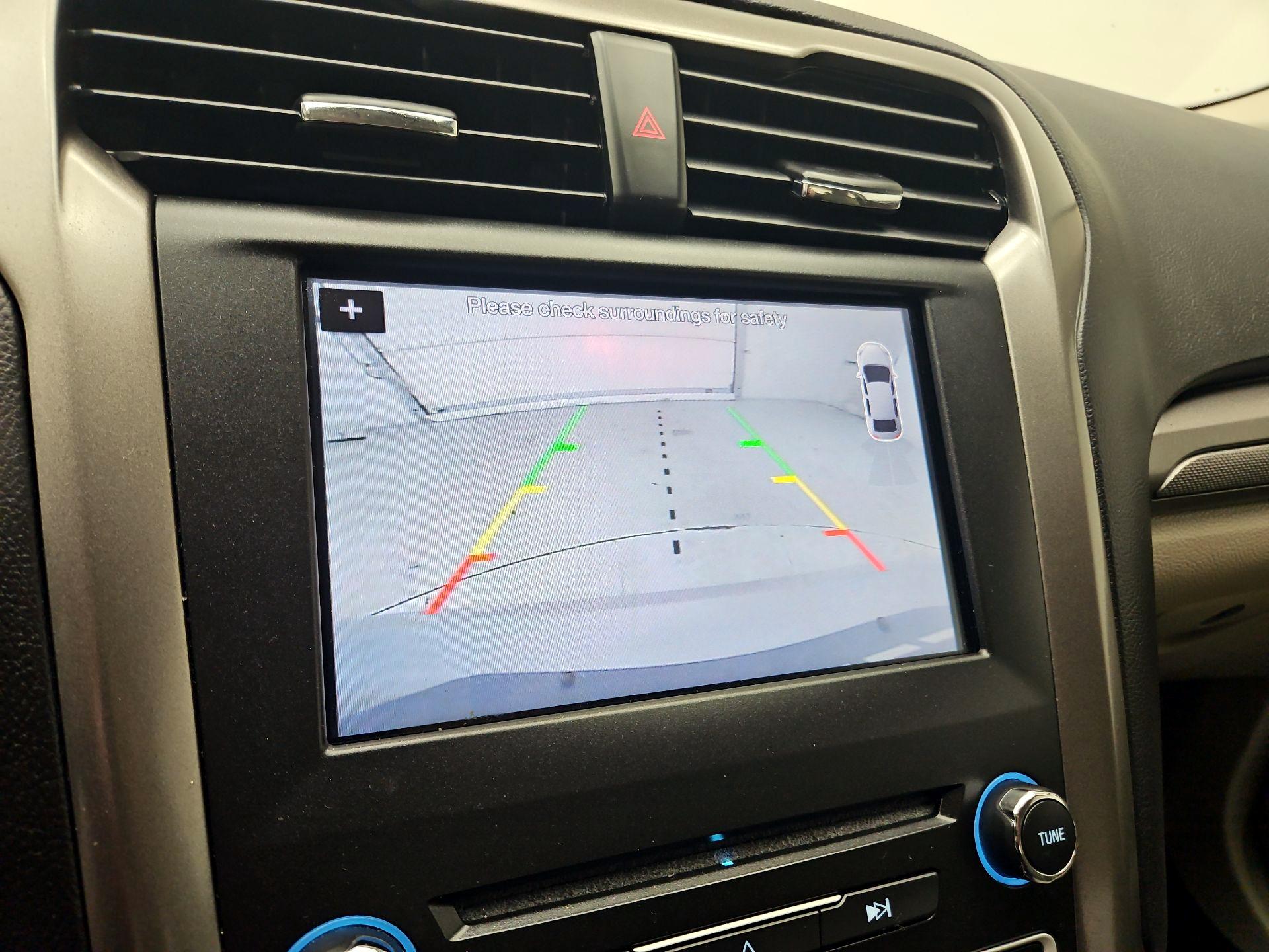 Thumbnail: 2018 Ford Fusion - 15