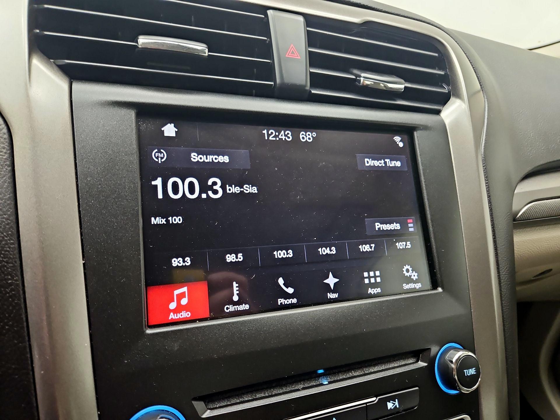 Thumbnail: 2018 Ford Fusion - 16