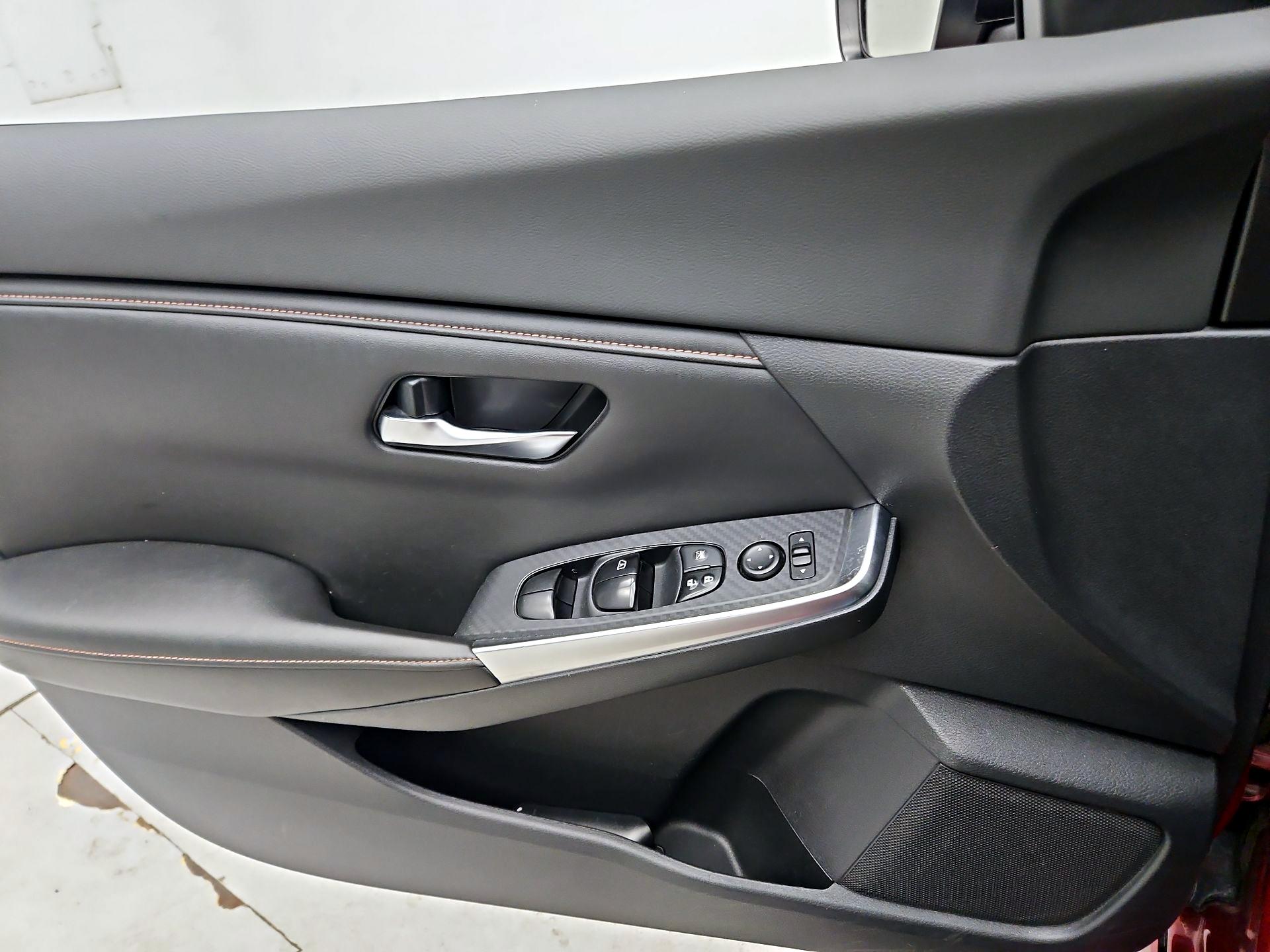 Thumbnail: 2020 Nissan Sentra - 12