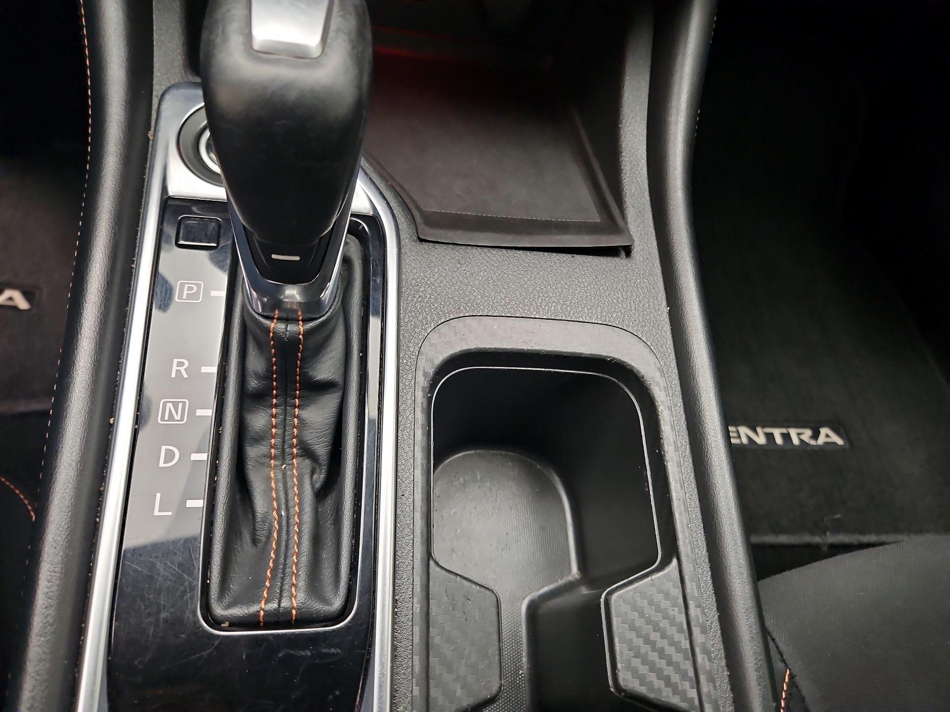 Thumbnail: 2020 Nissan Sentra - 17