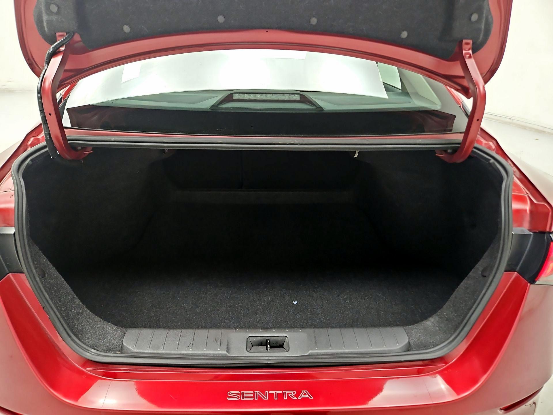Thumbnail: 2020 Nissan Sentra - 20
