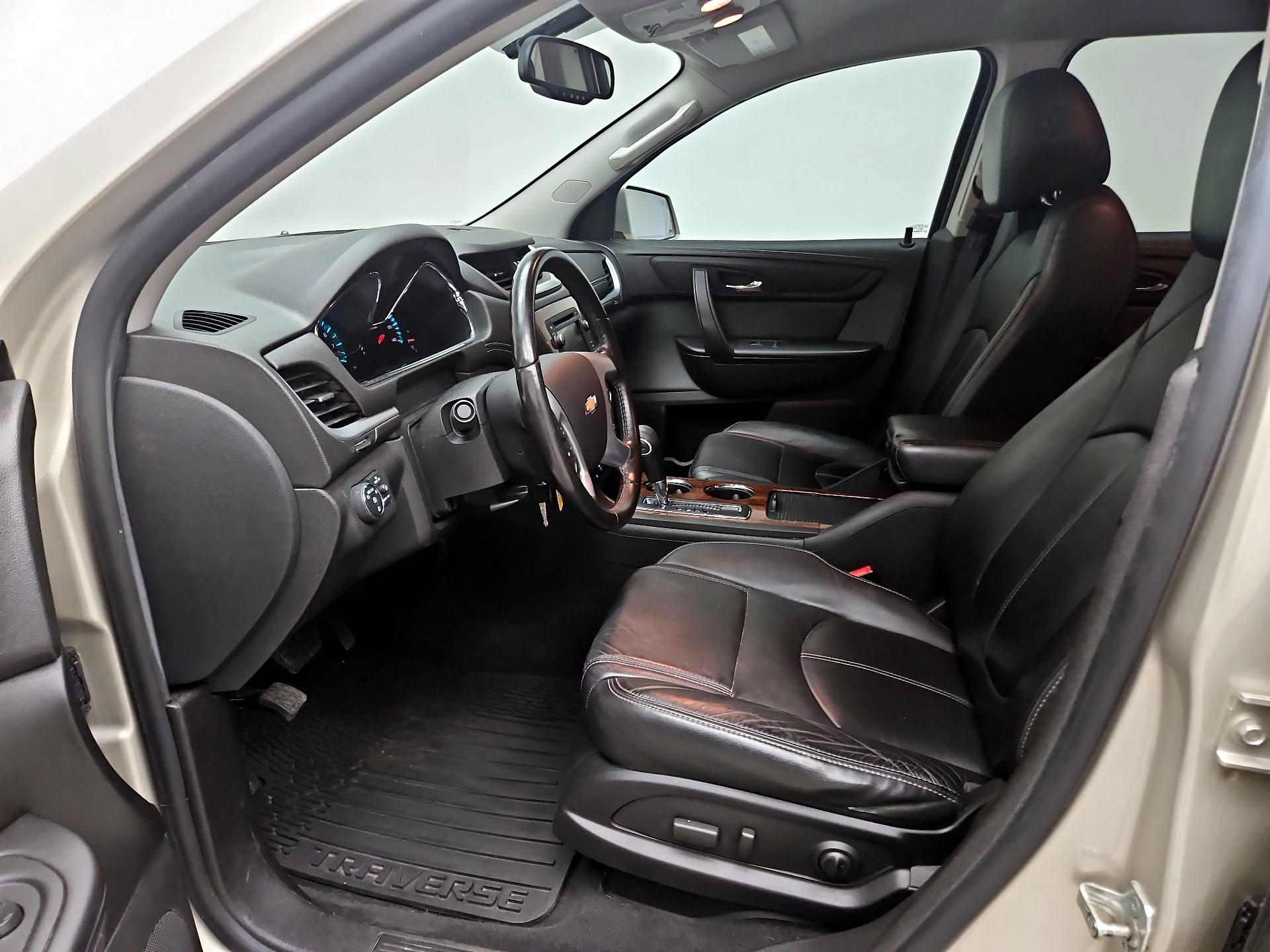 Thumbnail: 2014 Chevrolet Traverse - 11