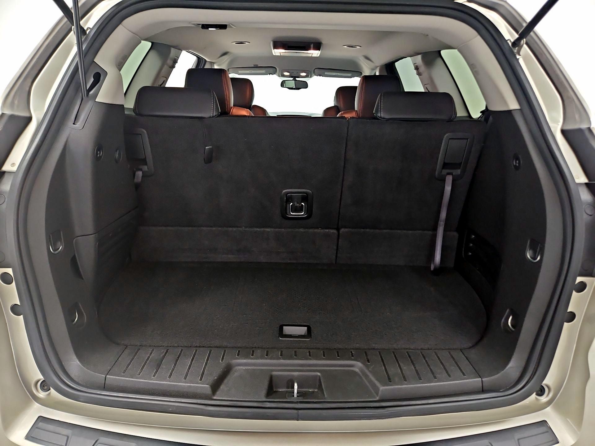 Thumbnail: 2014 Chevrolet Traverse - 20