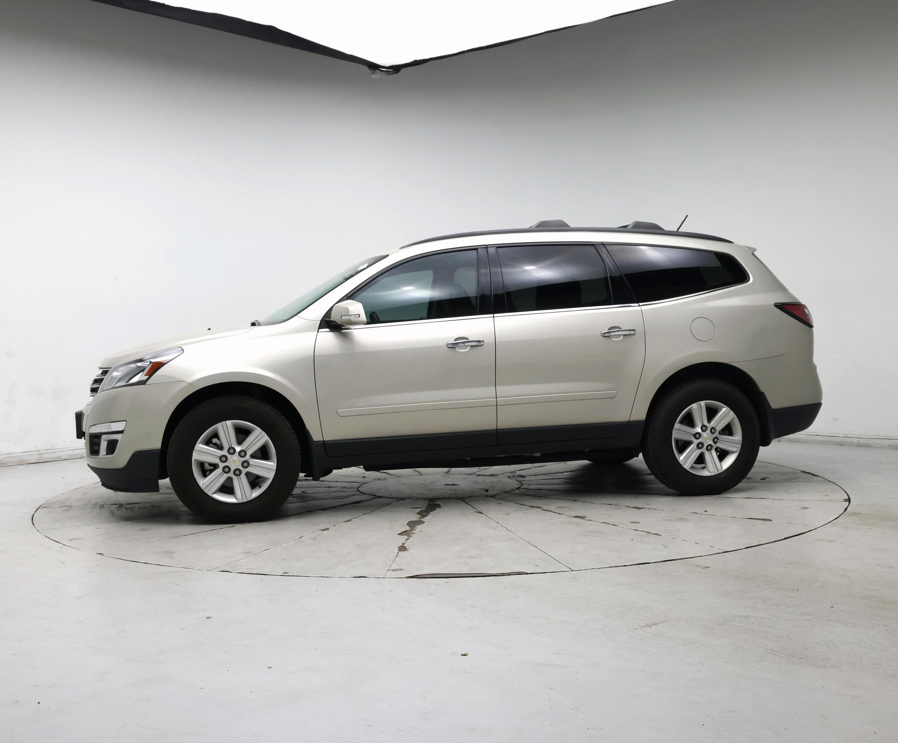 Thumbnail: 2014 Chevrolet Traverse - 3