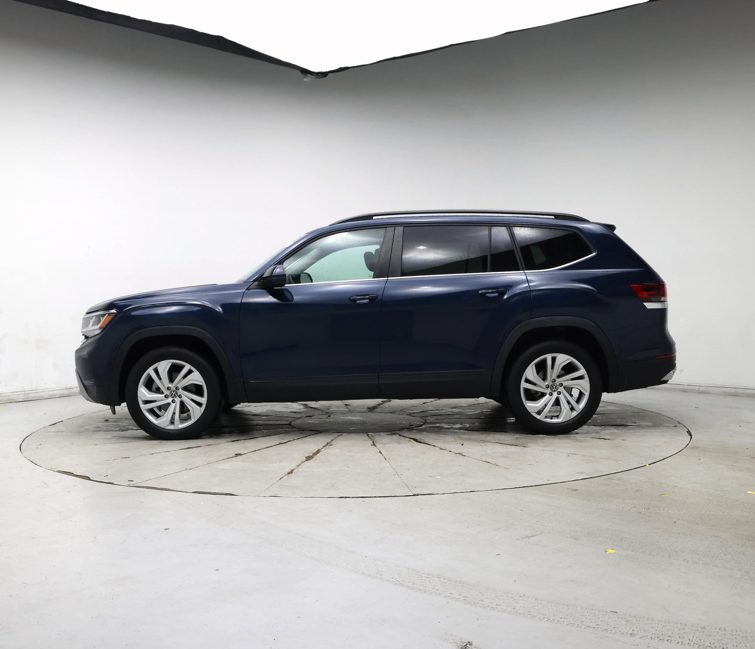 Thumbnail: 2021 Volkswagen Atlas - 3
