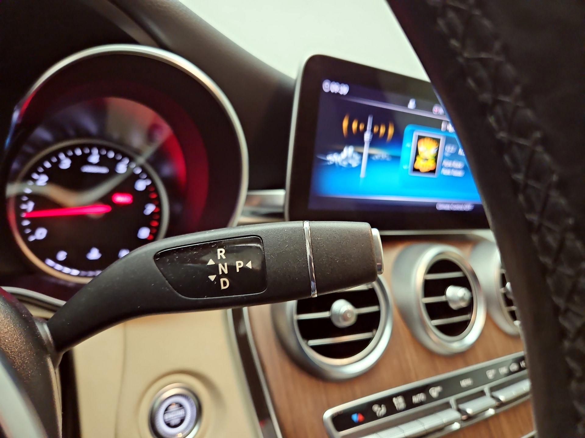 Thumbnail: 2019 Mercedes-Benz C-Class - 18