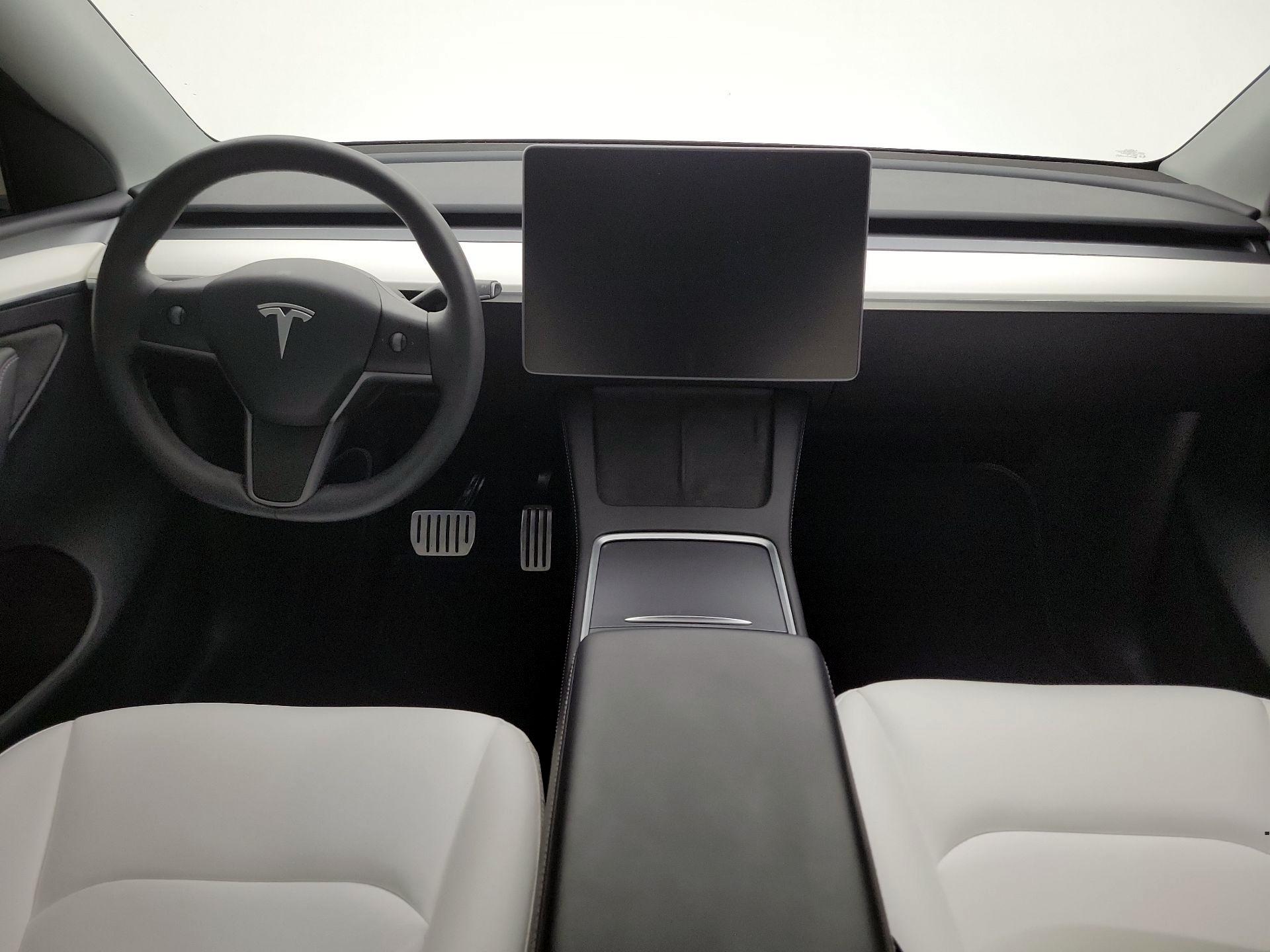 Thumbnail: 2024 Tesla Model Y - 9