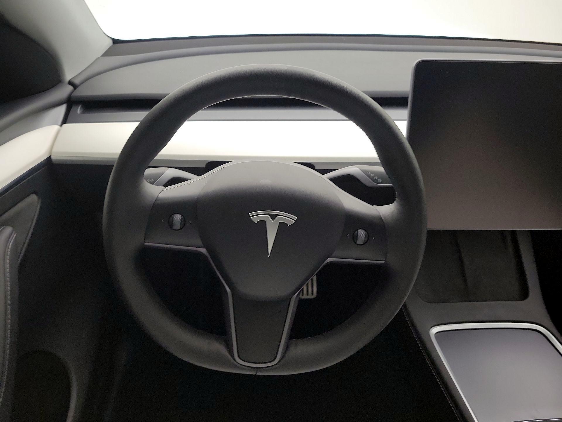 Thumbnail: 2024 Tesla Model Y - 10