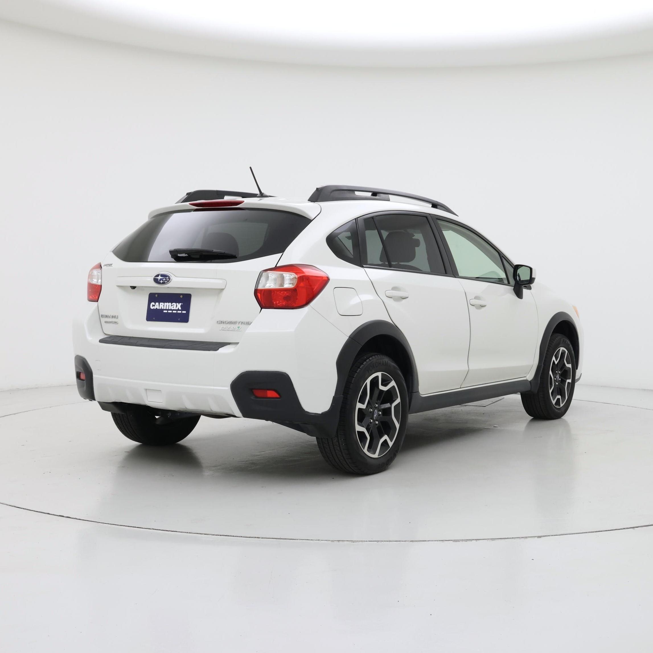 Thumbnail: 2017 Subaru Crosstrek - 8