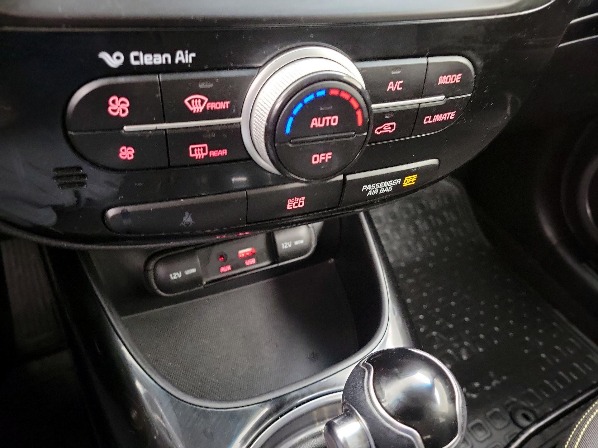 Thumbnail: 2016 Kia Soul - 17